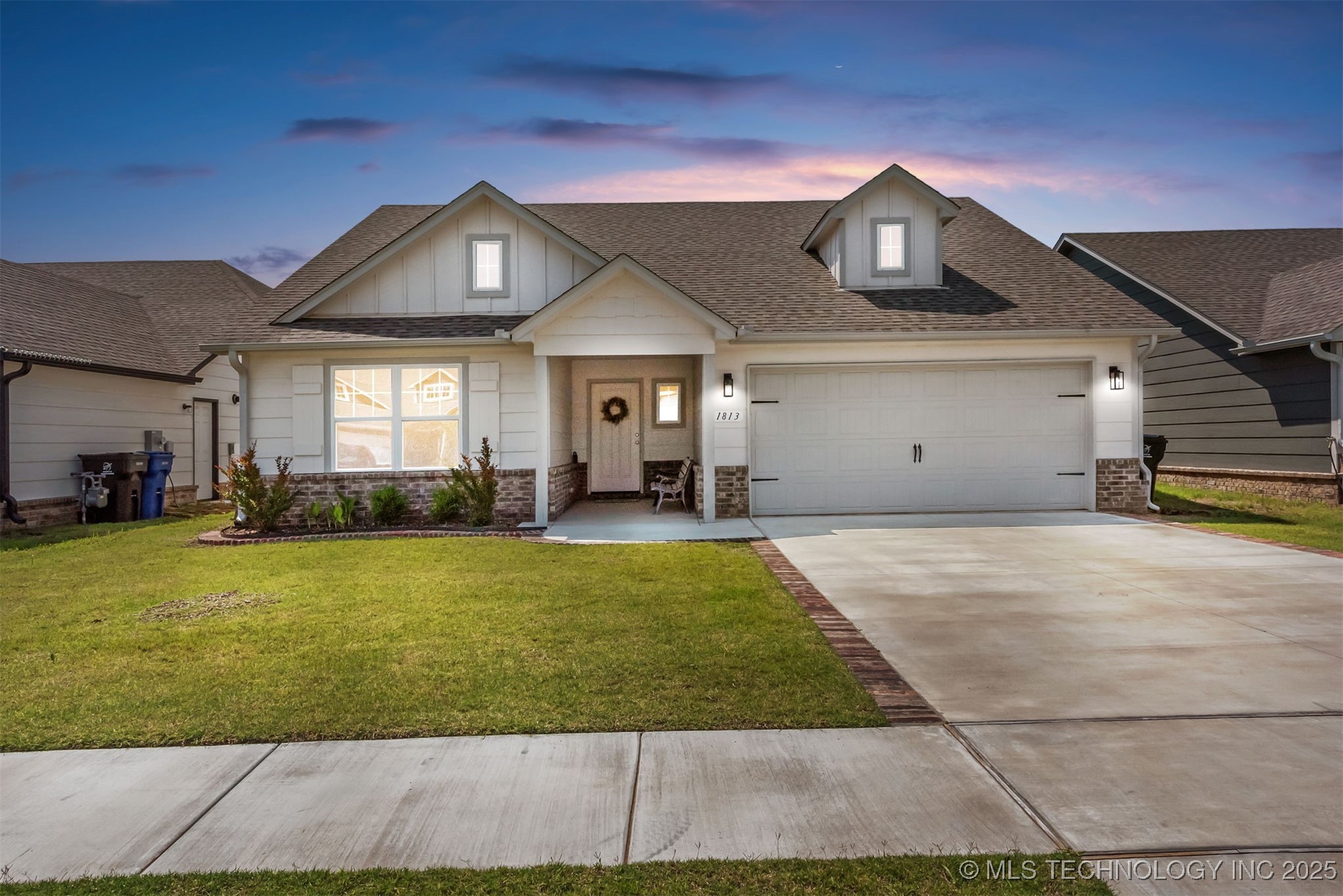 1813 E Van Buren Place Property Photo 1
