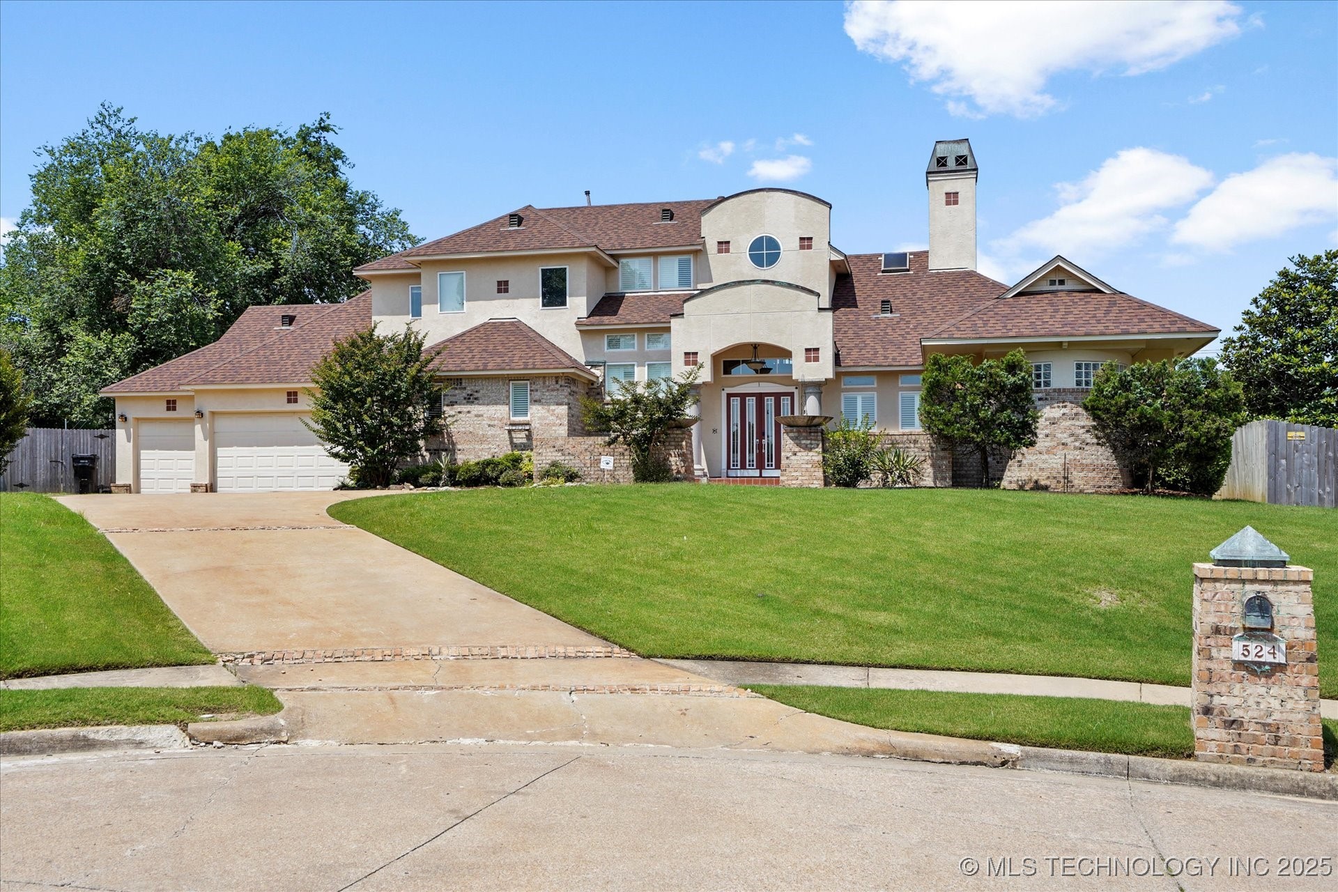 524 S 67th Street Property Photo 1