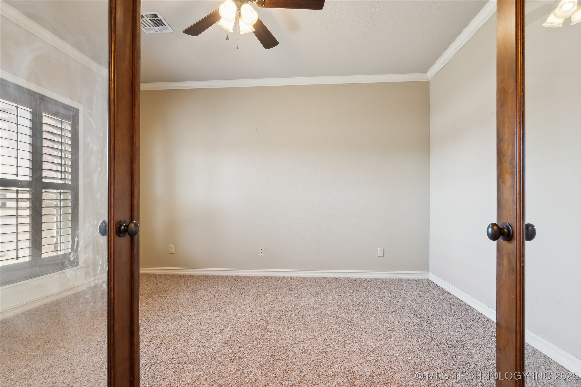 5135 E Hickory Bluff Drive Property Photo 8