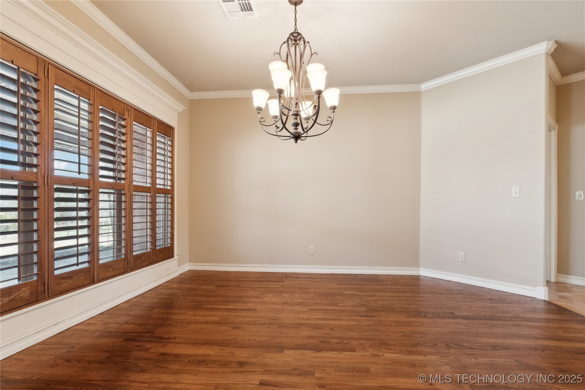 5135 E Hickory Bluff Drive Property Photo 12