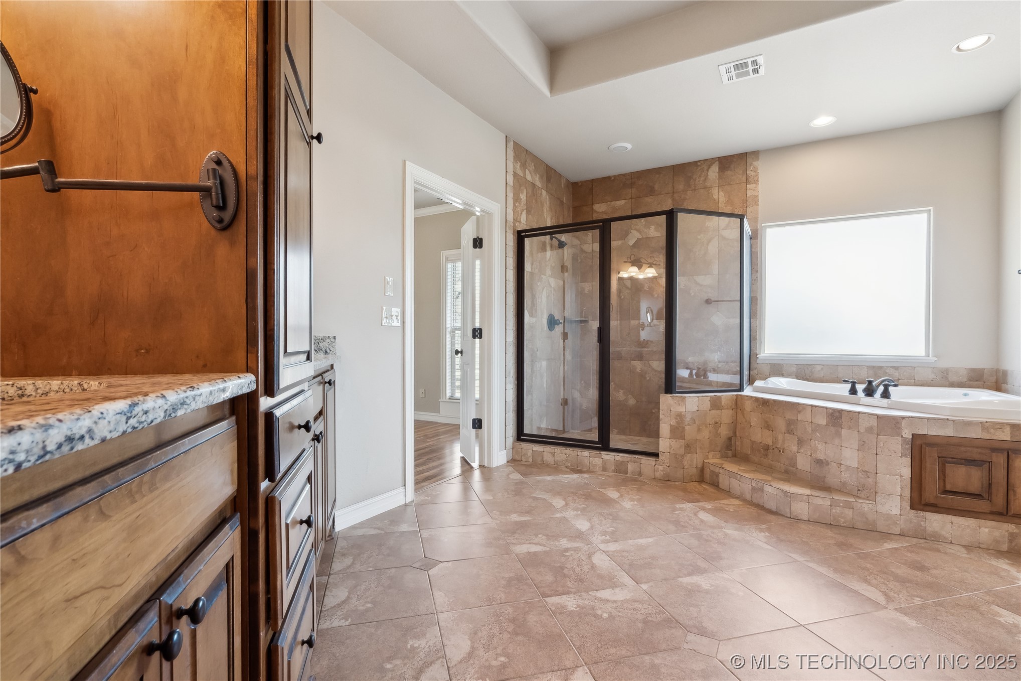 5135 E Hickory Bluff Drive Property Photo 27