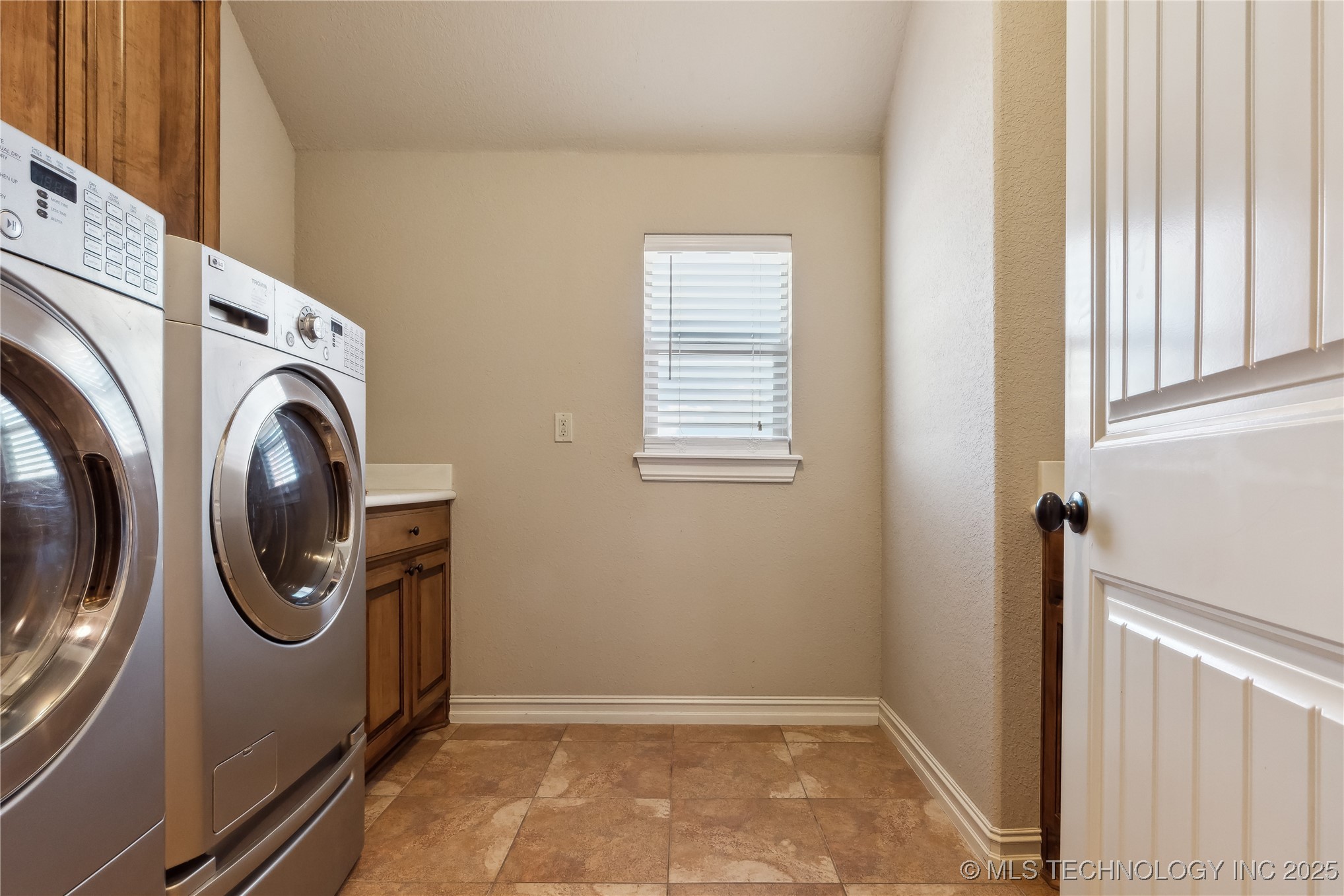 5135 E Hickory Bluff Drive Property Photo 38