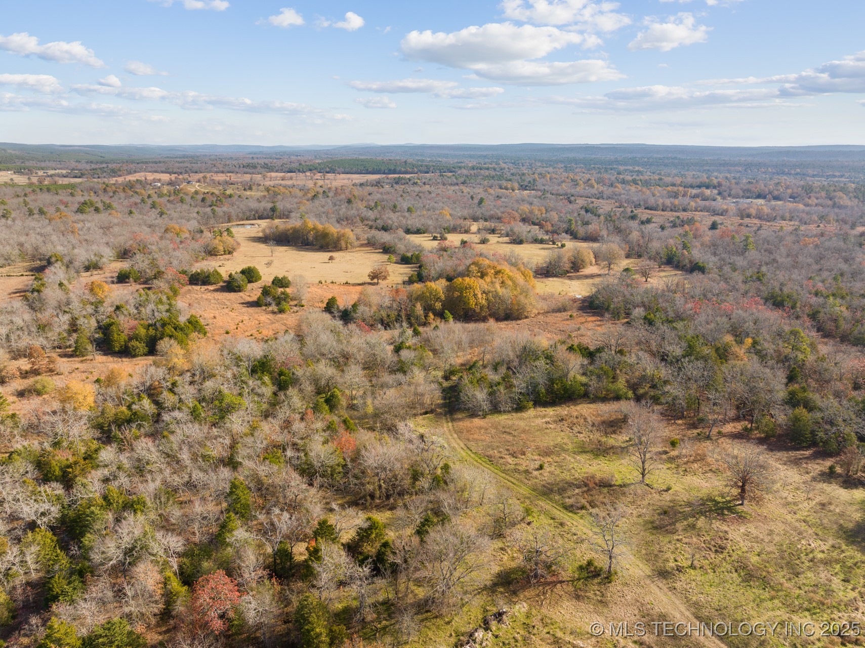50 Tram Trail Property Photo 5
