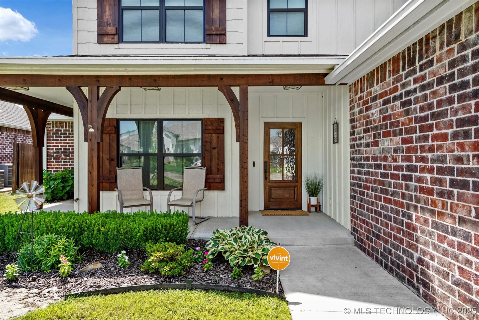 14271 S College Avenue Property Photo 2