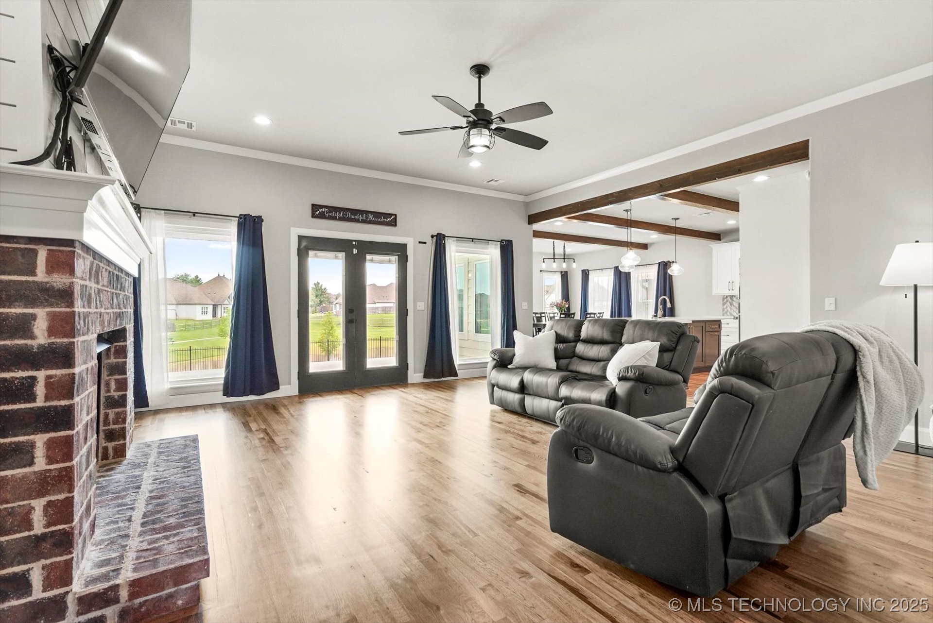 14271 S College Avenue Property Photo 5