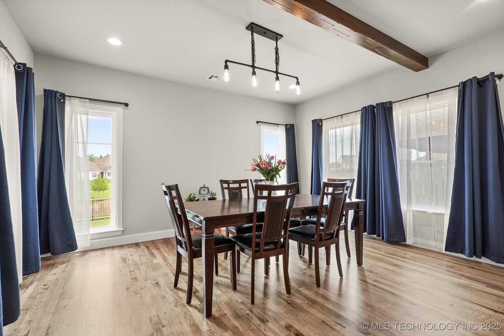 14271 S College Avenue Property Photo 6