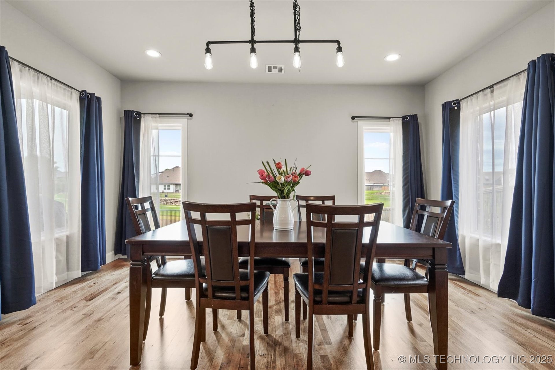 14271 S College Avenue Property Photo 19