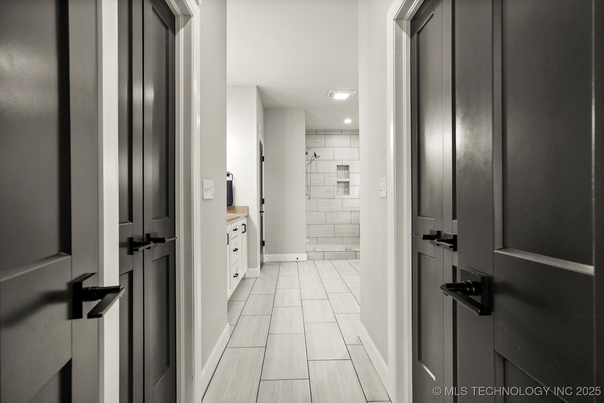 14271 S College Avenue Property Photo 23