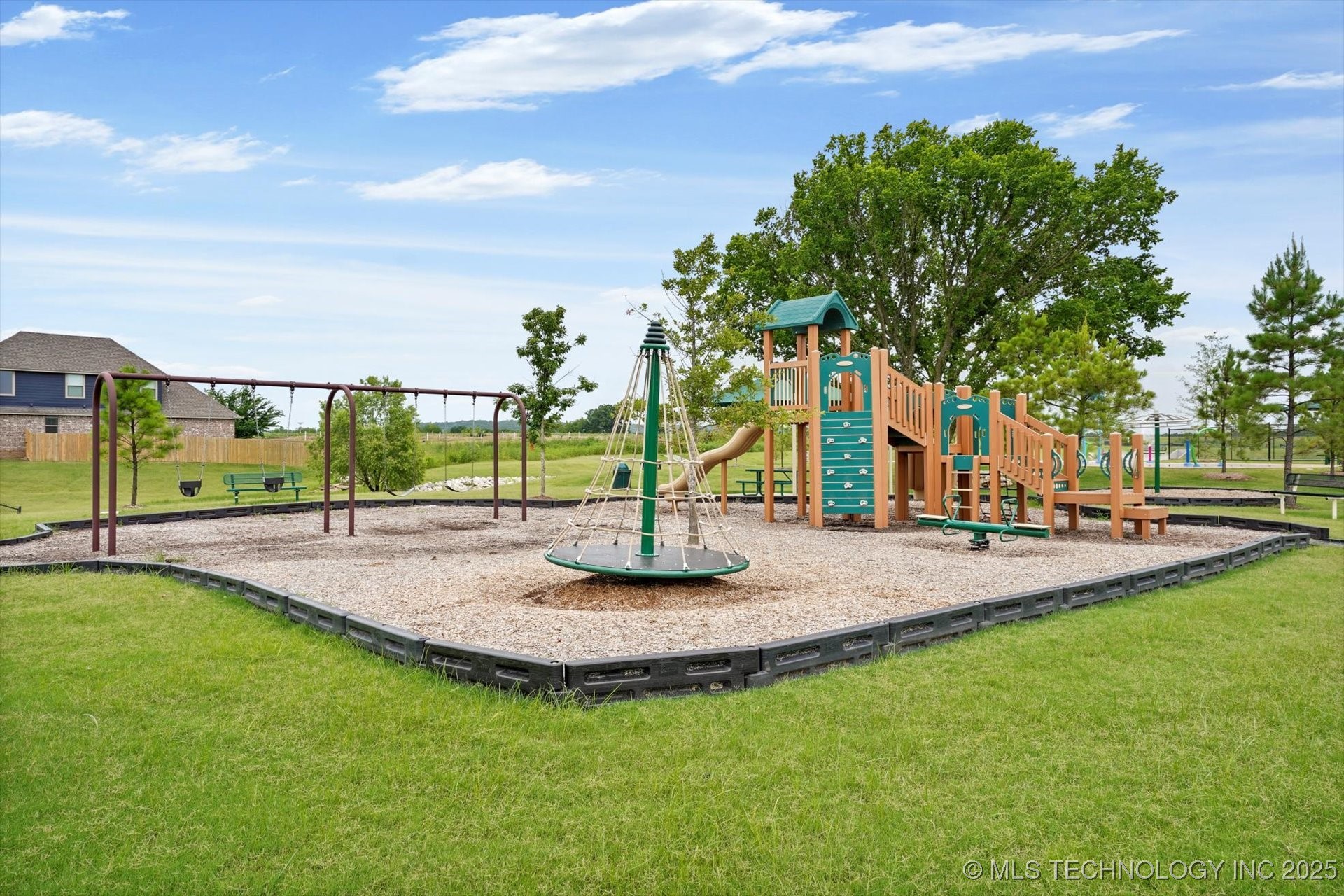 14271 S College Avenue Property Photo 38