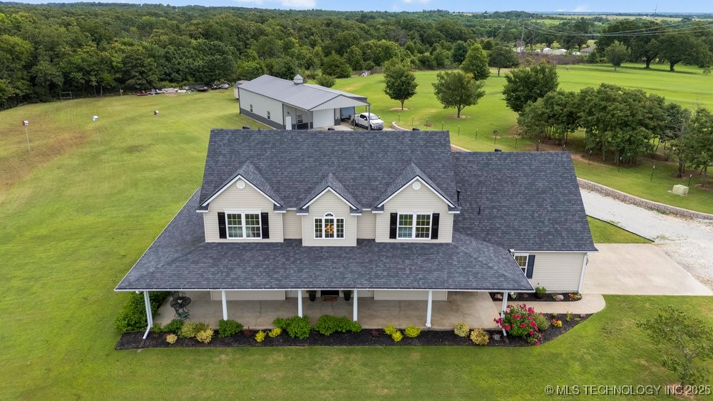 37700 Garretts Lake Property Photo 1