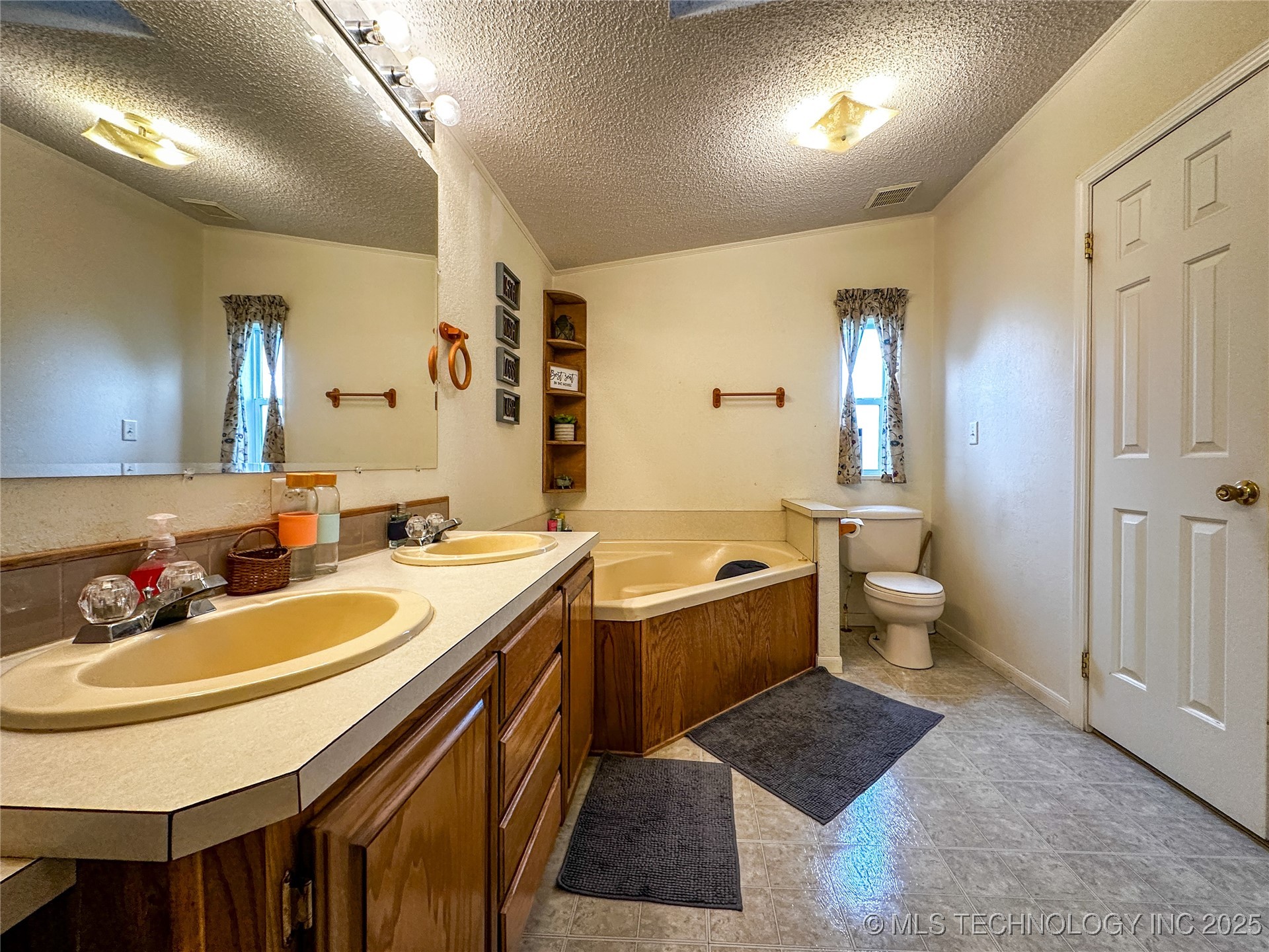 4100 S 4220 Road Property Photo 25