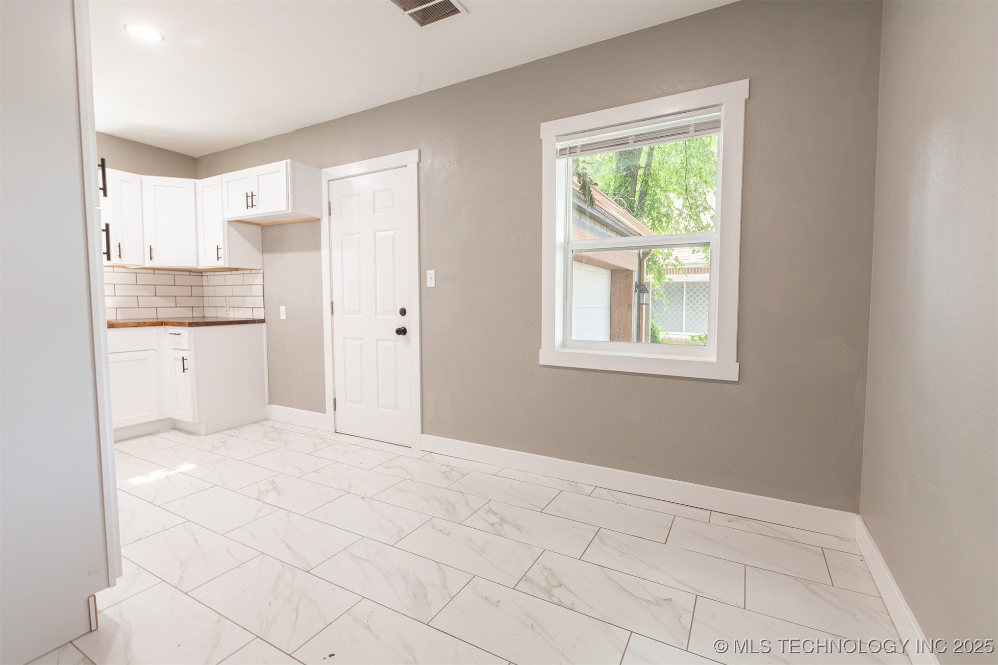 812 N Delaware Place Property Photo 11