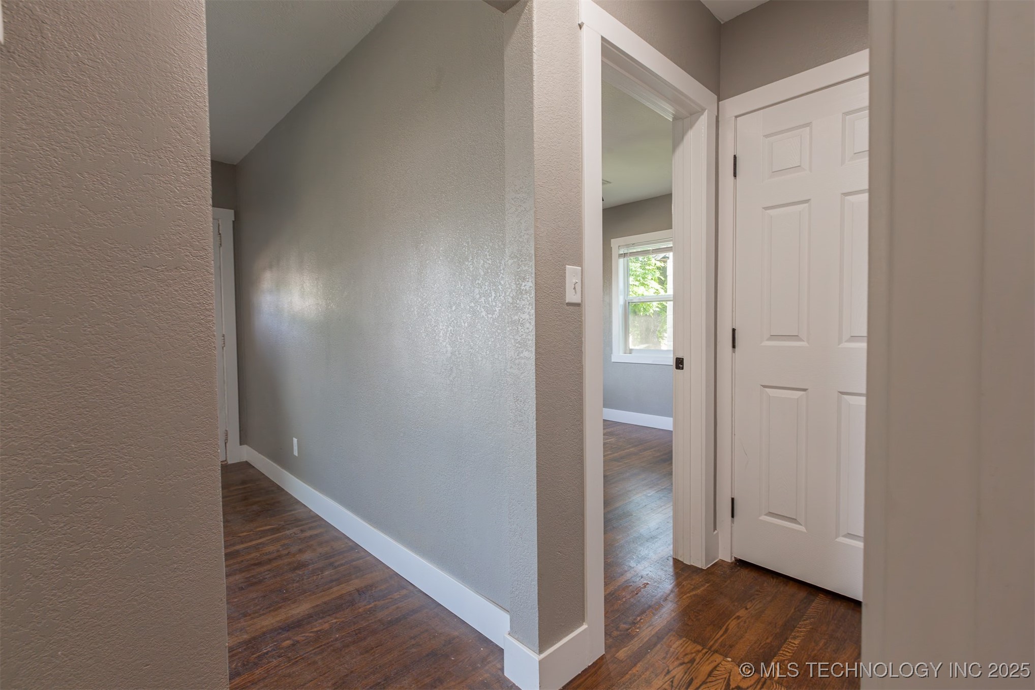 812 N Delaware Place Property Photo 14
