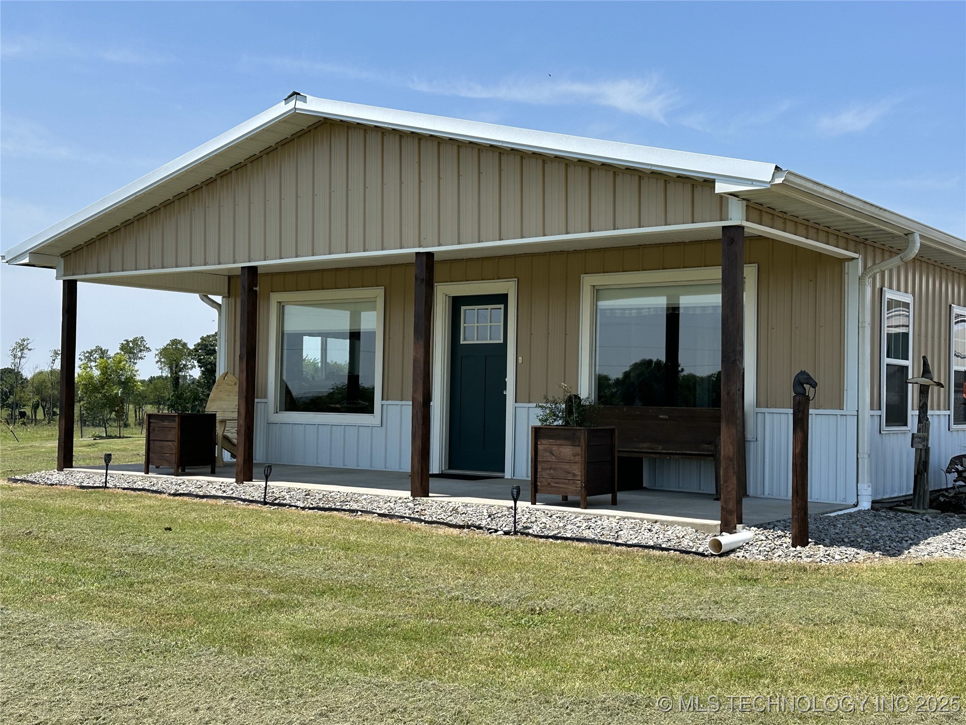 20947 N County Road 4512 Property Photo 1