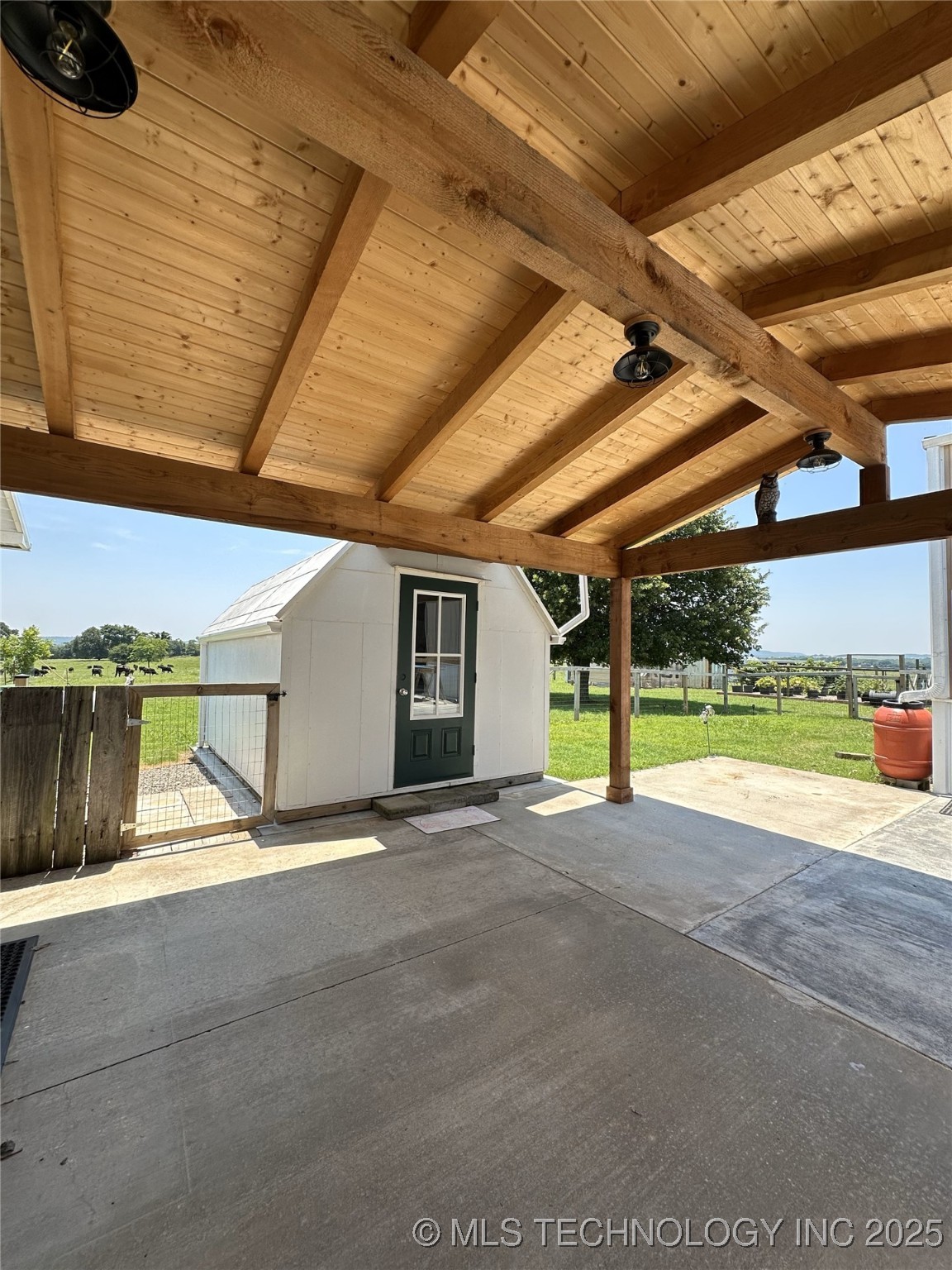 20947 N County Road 4512 Property Photo 13