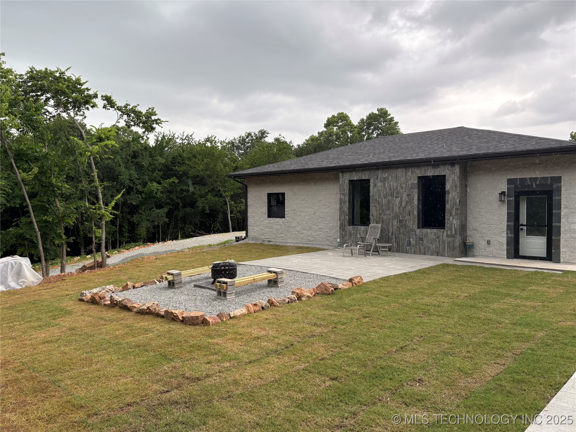 1616 Battle Drive Property Photo 1
