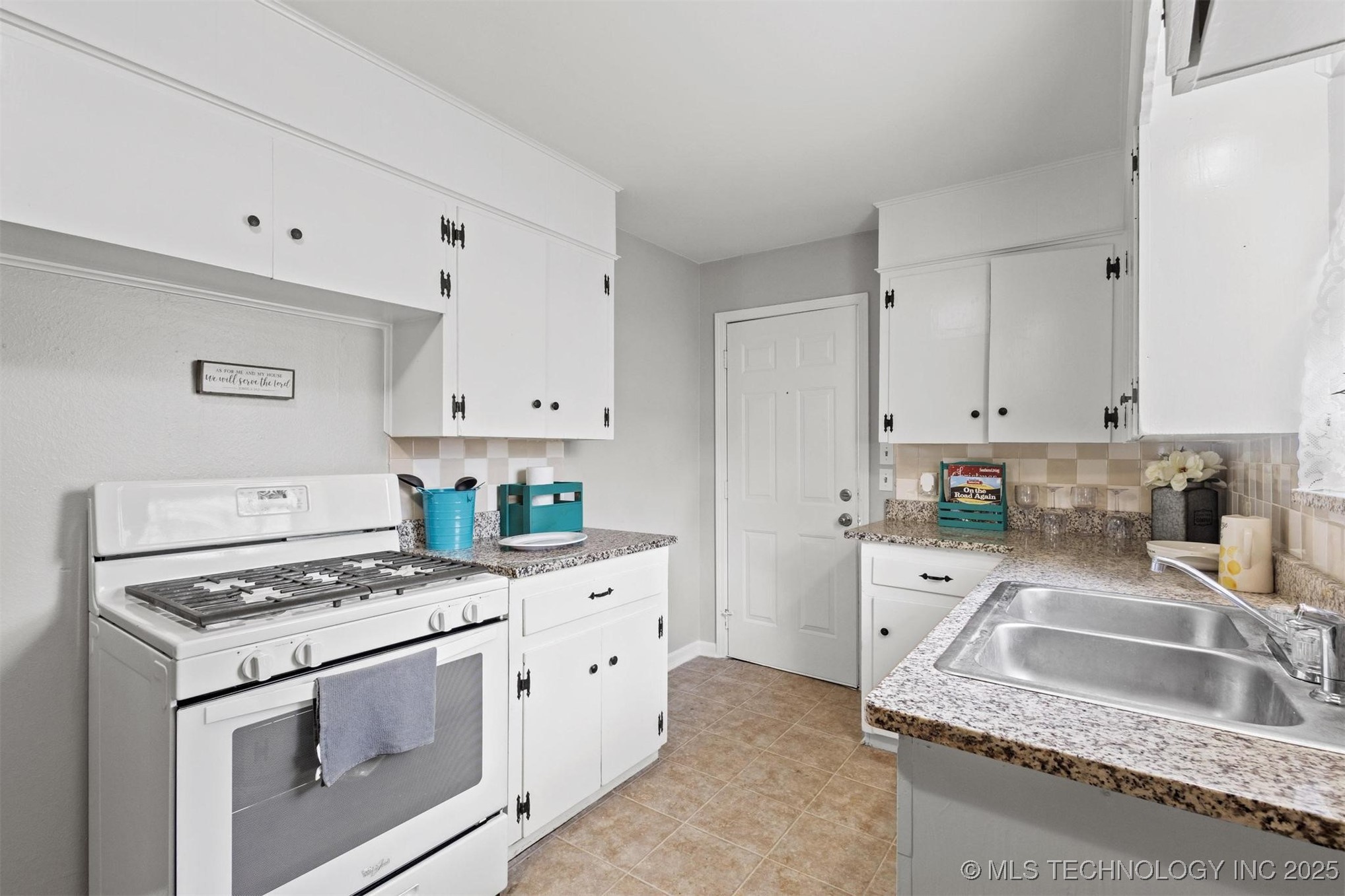 707 Bradwell Street Property Photo 10