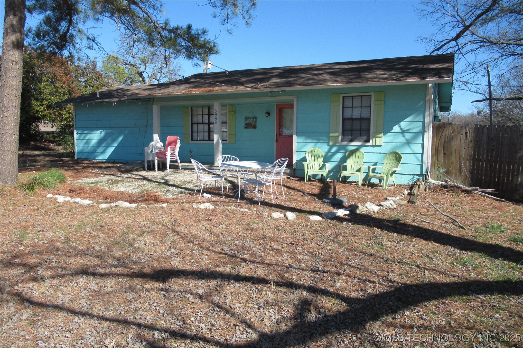 2525499 Property Photo 1