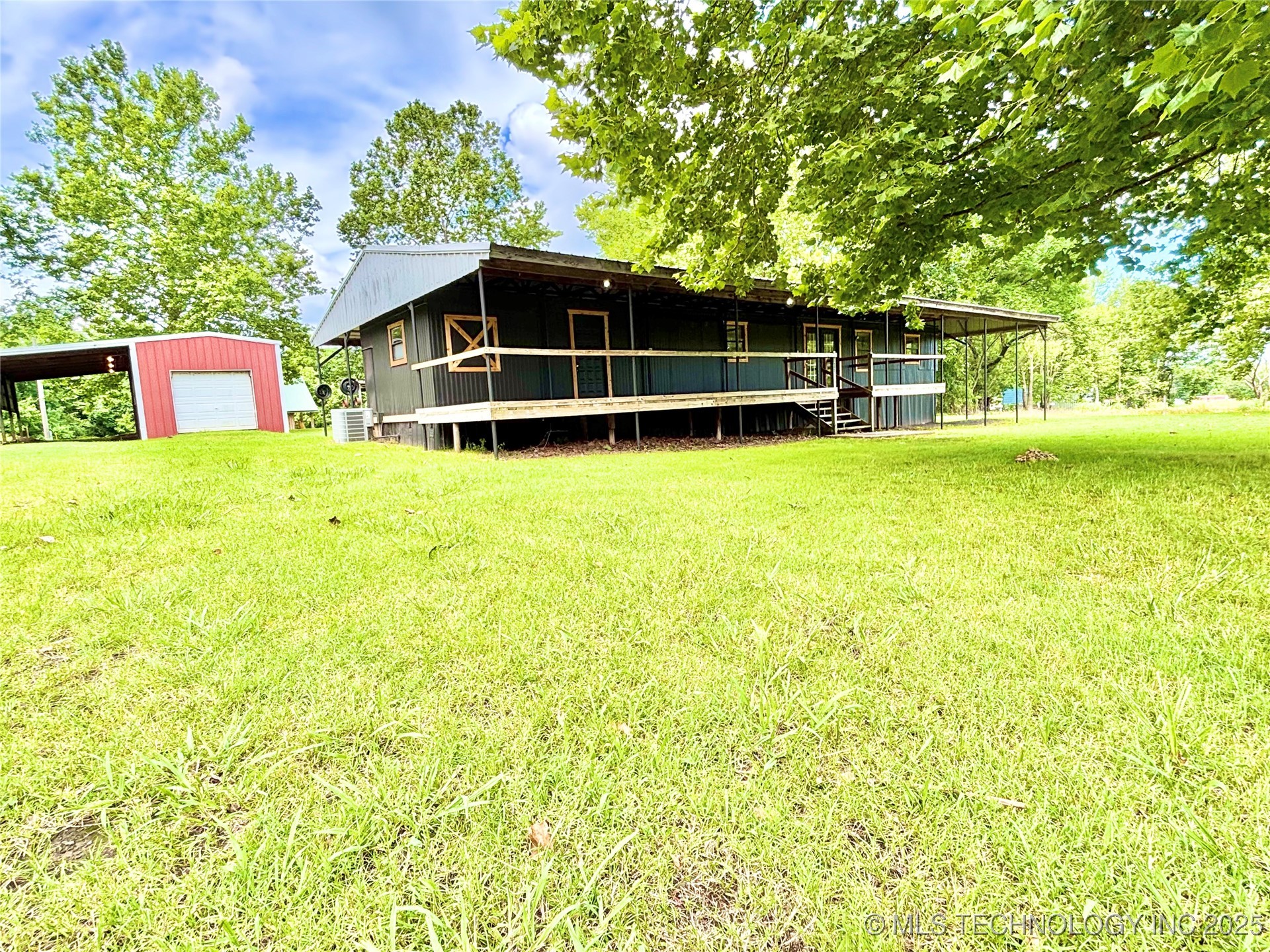303 Se Grant Street Property Photo 1