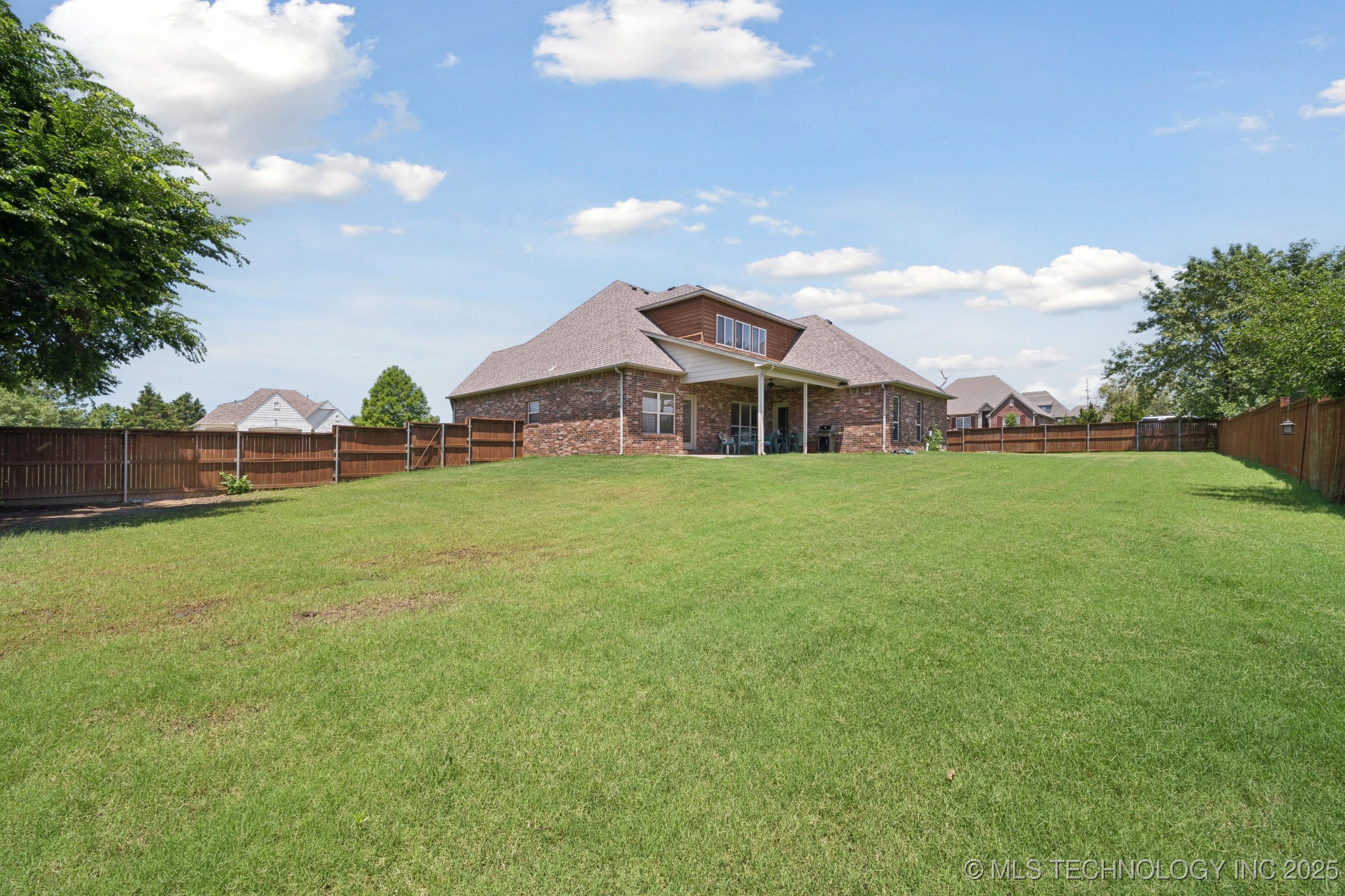 8483 N 68th East Avenue Property Photo 45