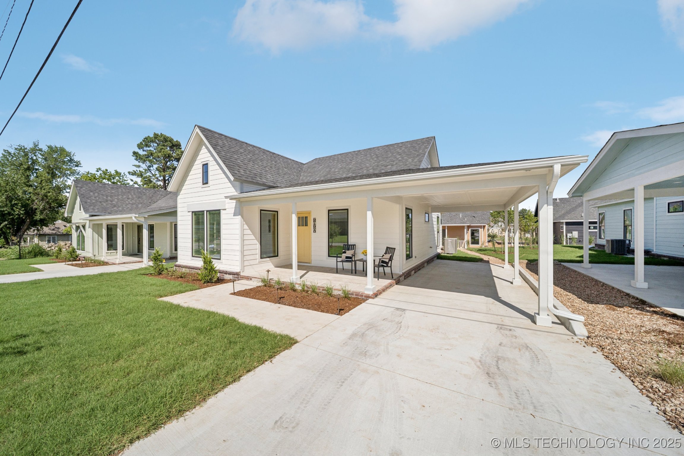 212 S Bluff Street A Property Photo 2