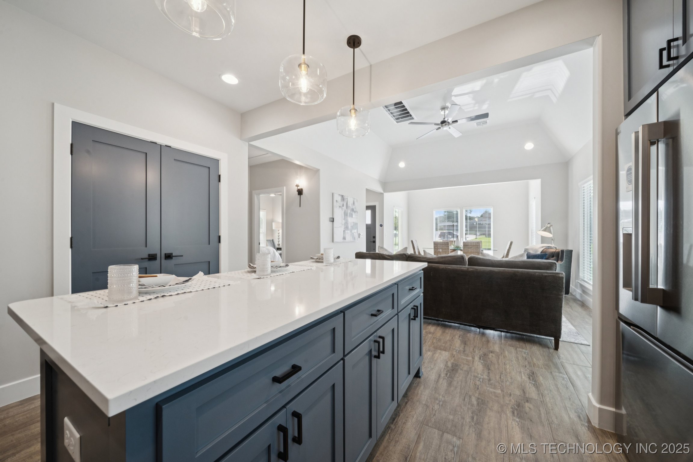 212 S Bluff Street A Property Photo 14