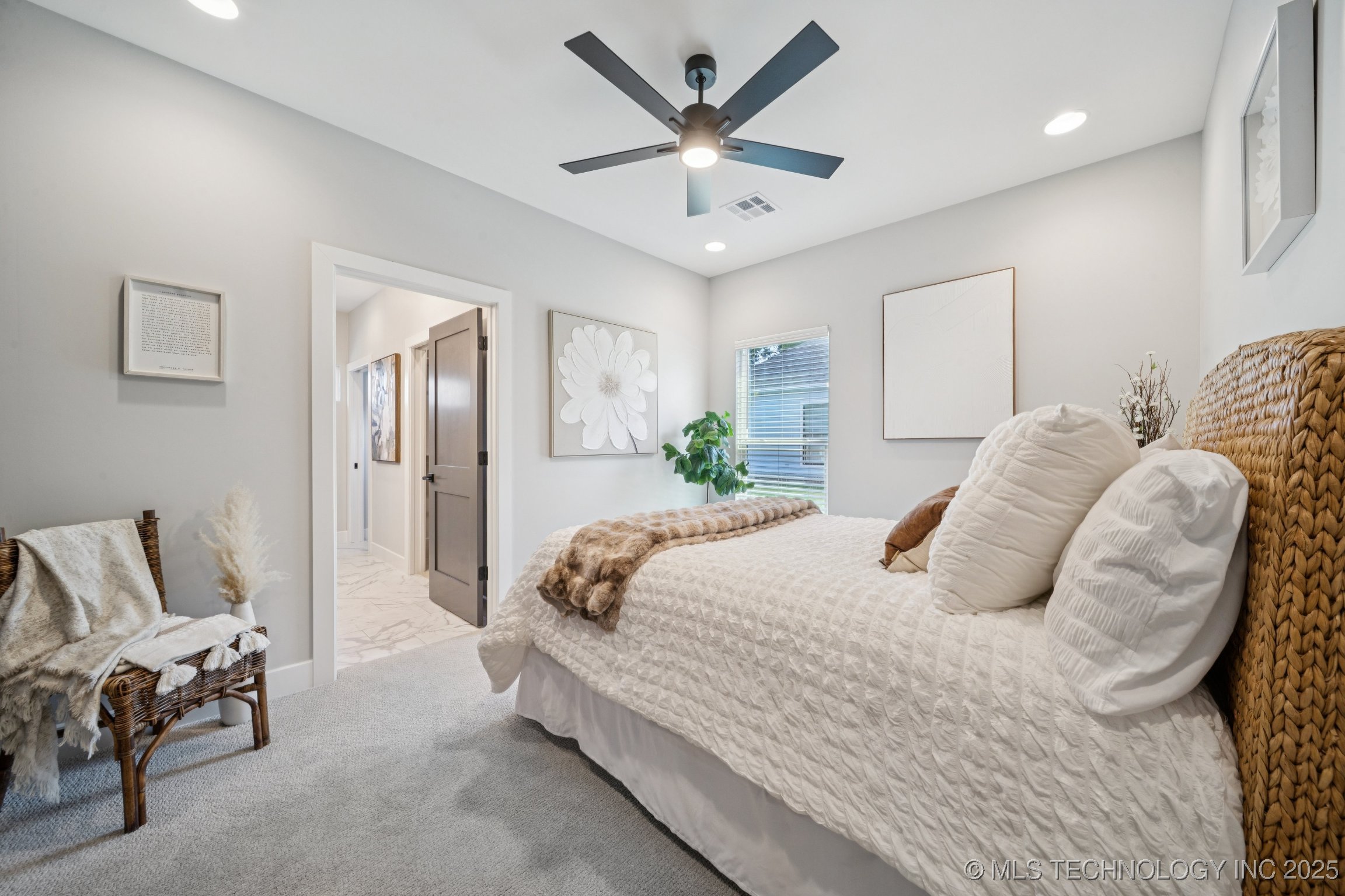 212 S Bluff Street A Property Photo 16