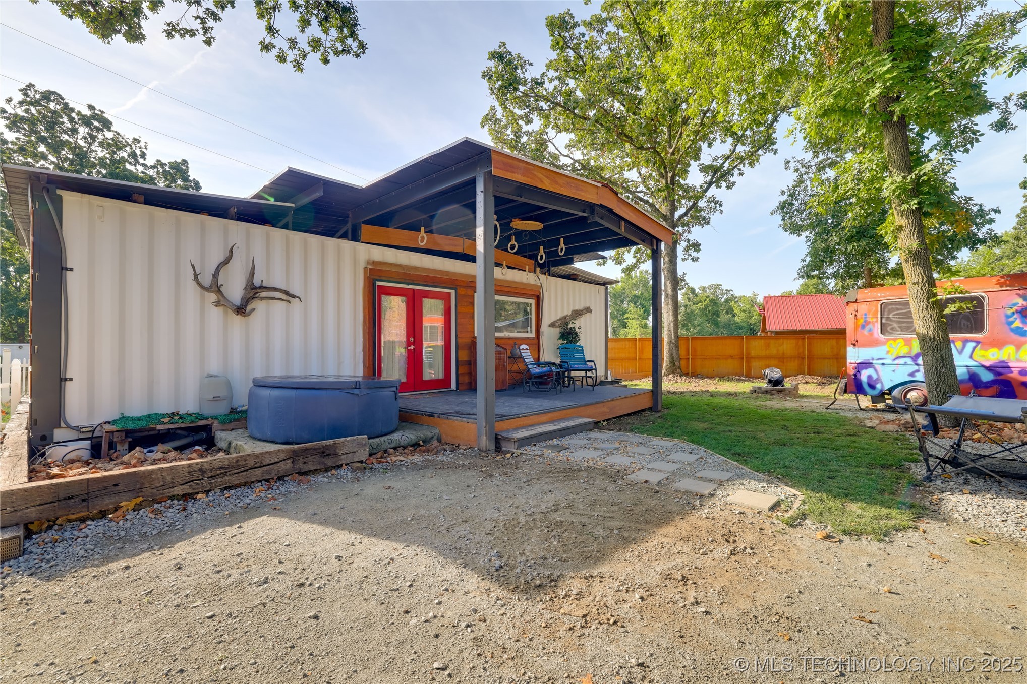 62141 E 313 Road Property Photo 3