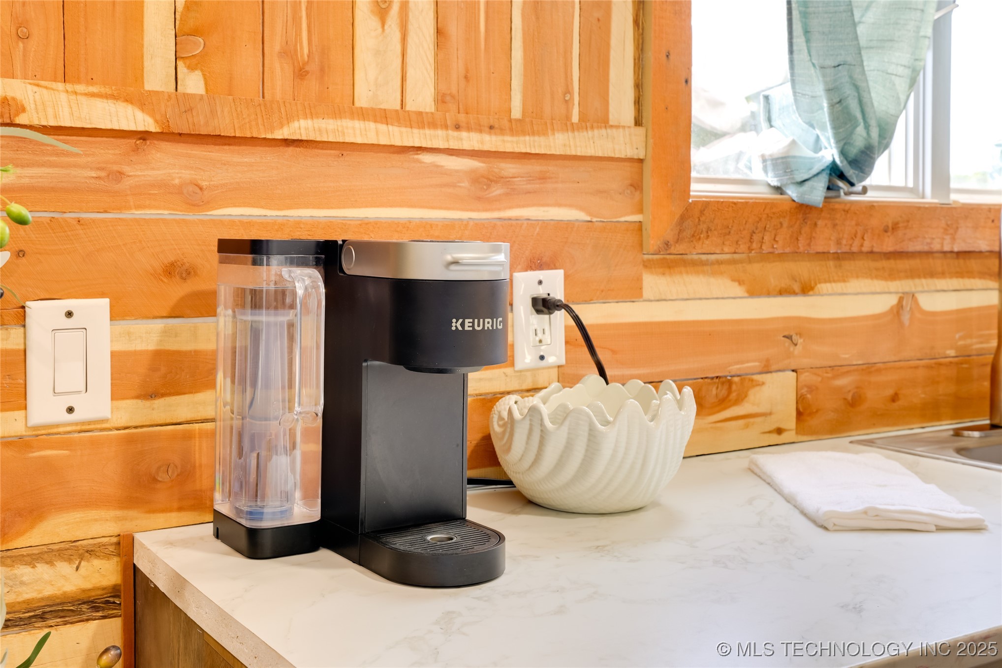 62141 E 313 Road Property Photo 10