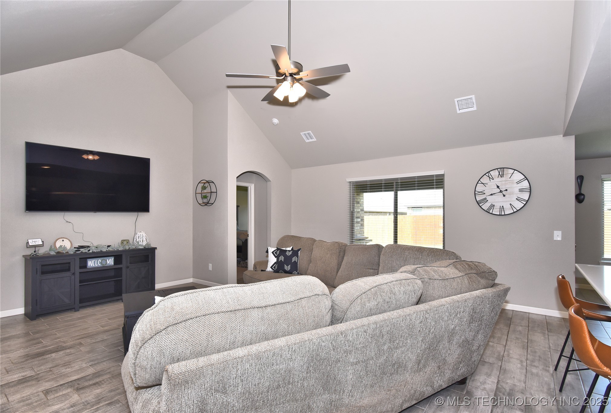 10718 S 279th Avenue E Property Photo 8