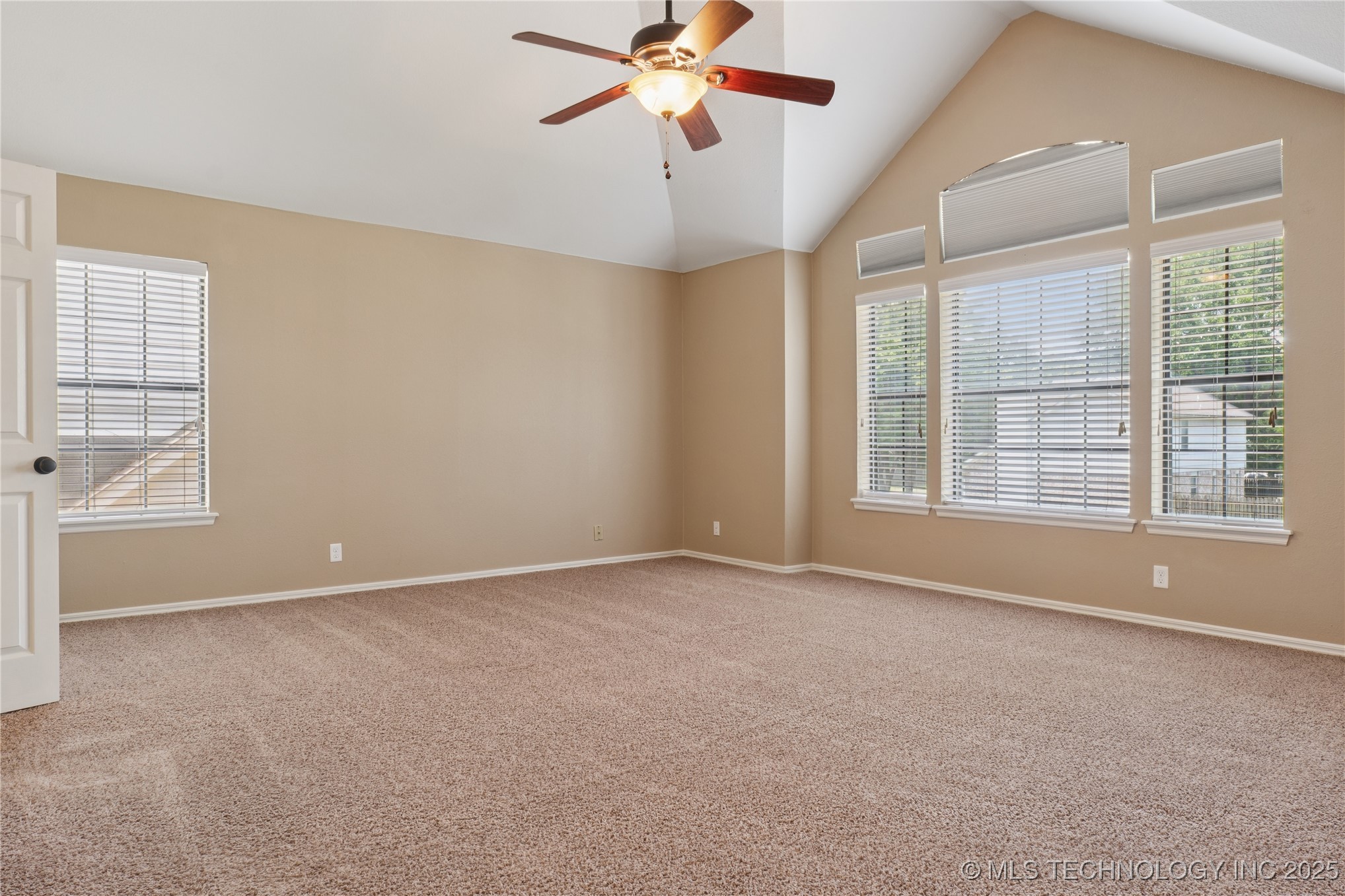 3909 W El Paso Street Property Photo 19
