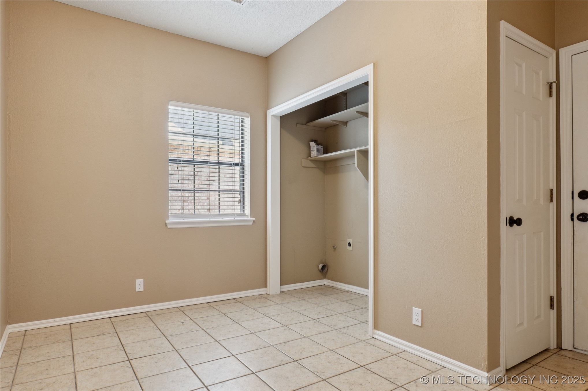 3909 W El Paso Street Property Photo 31
