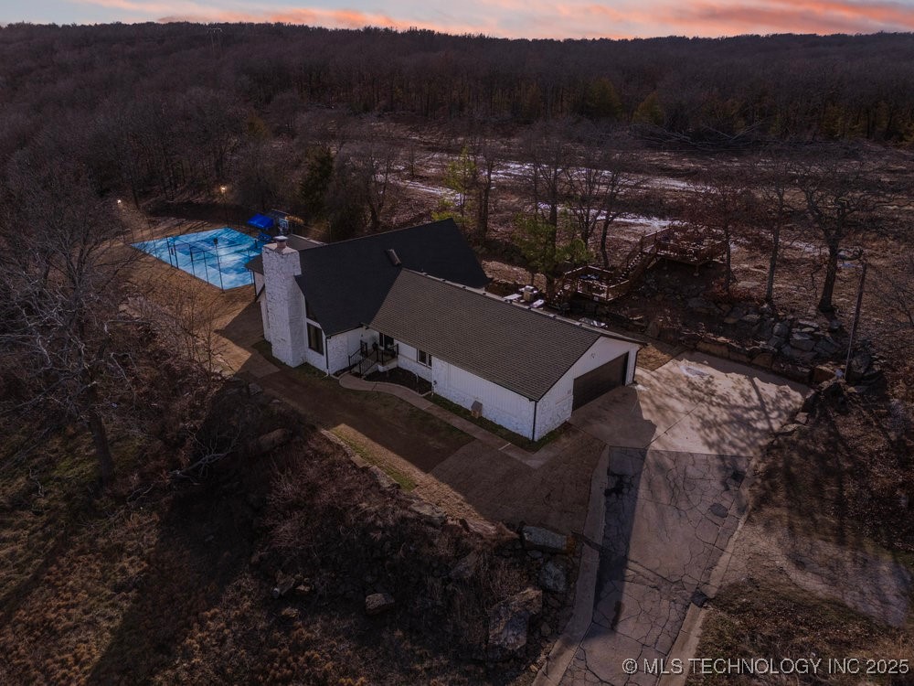 201 Oak Trail Road Property Photo 1