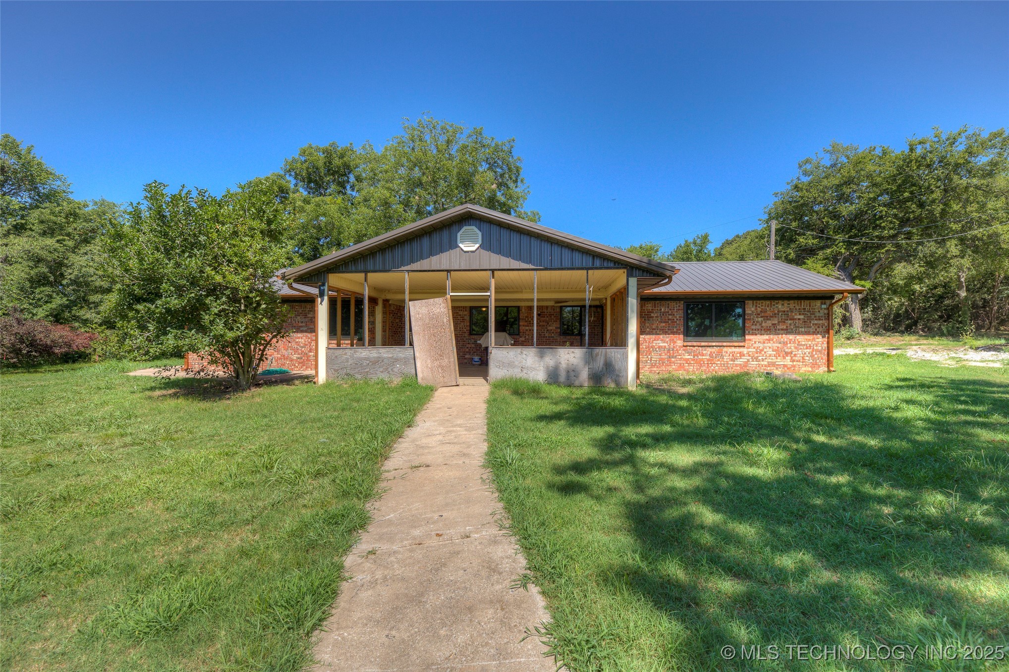 3520 Kennedy Road Property Photo 1