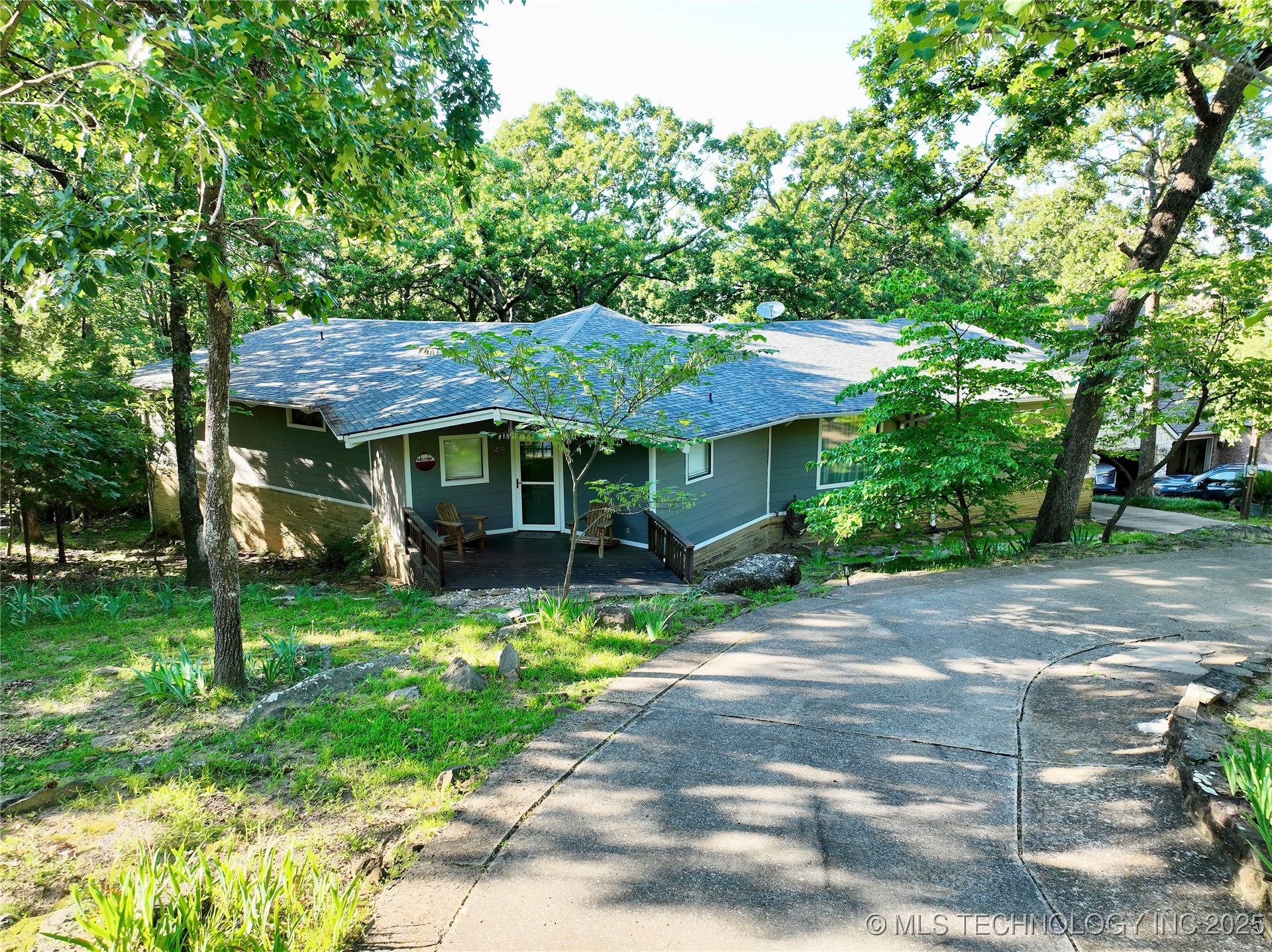 1416 Robin Hood Road Property Photo 1