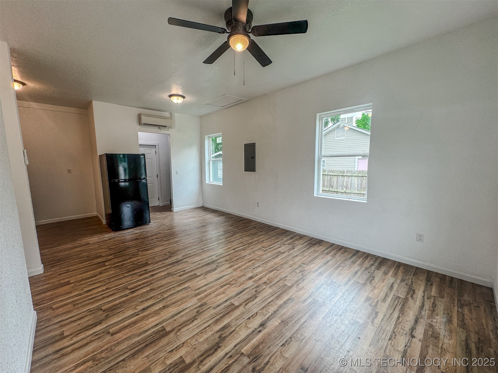 916 Coy Avenue Property Photo 7