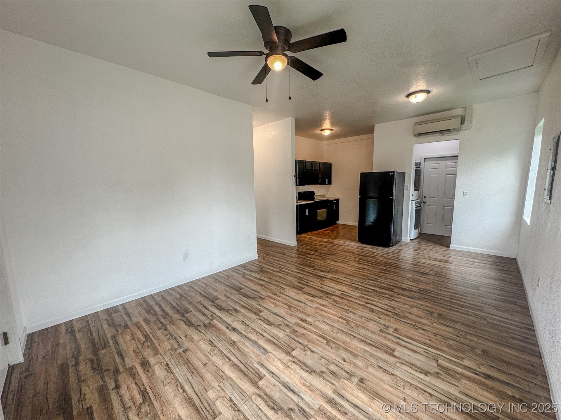 916 Coy Avenue Property Photo 8