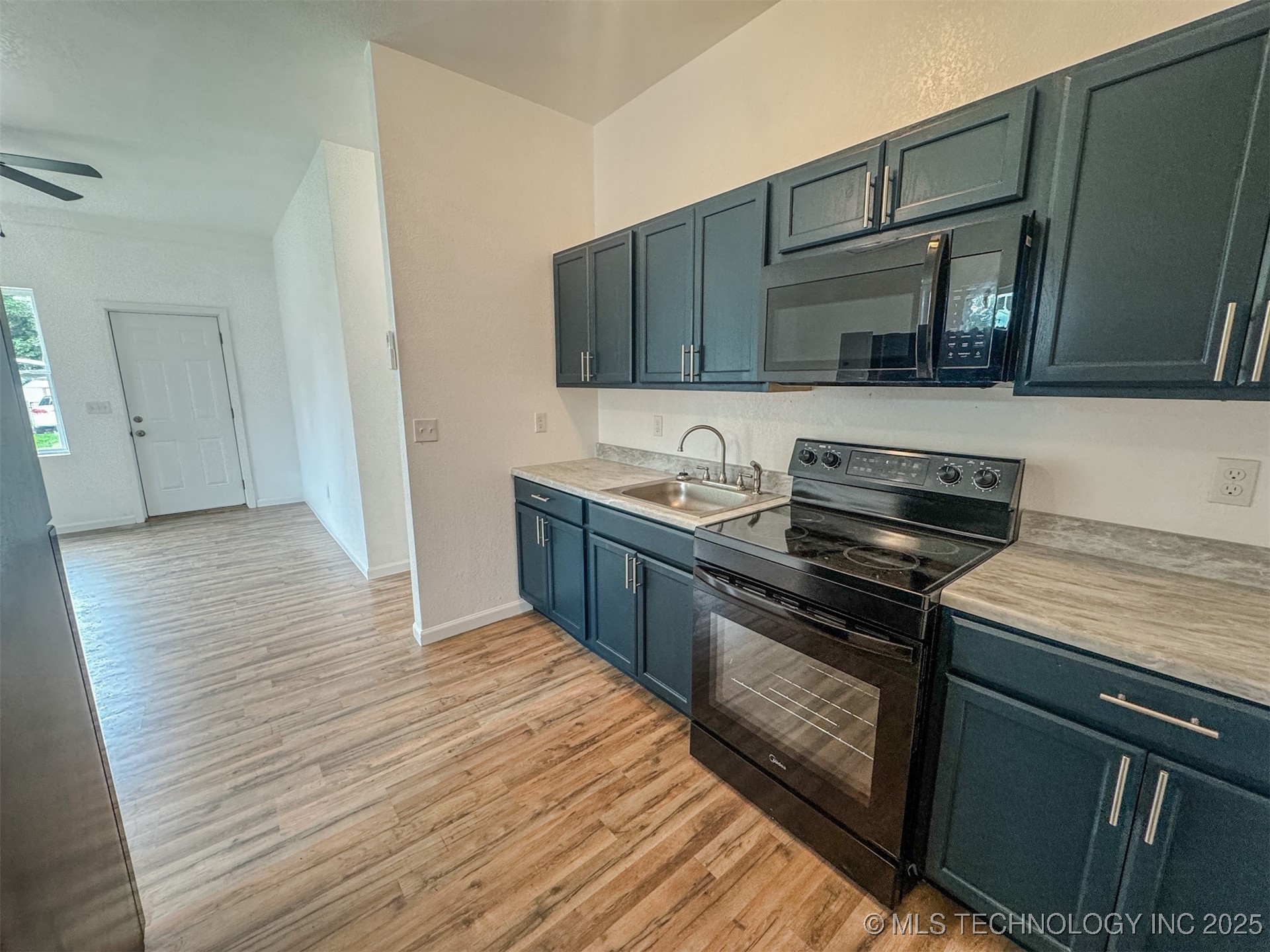 916 Coy Avenue Property Photo 12