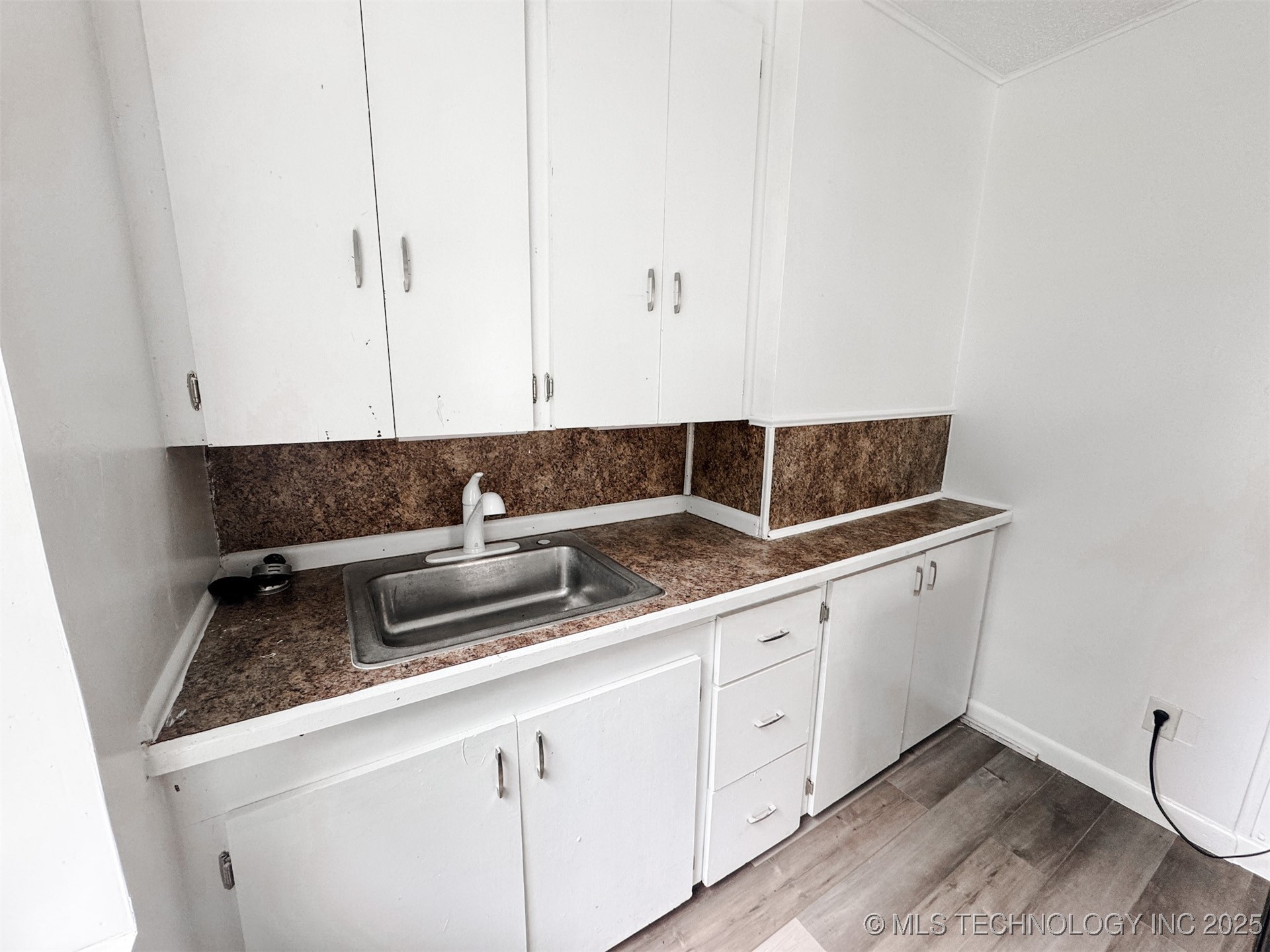 916 Coy Avenue Property Photo 29