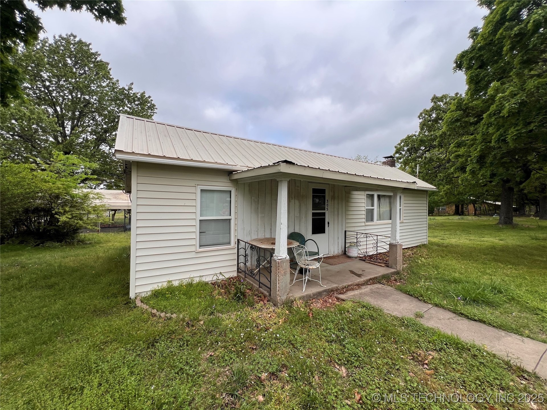 305 Lorton Property Photo 1
