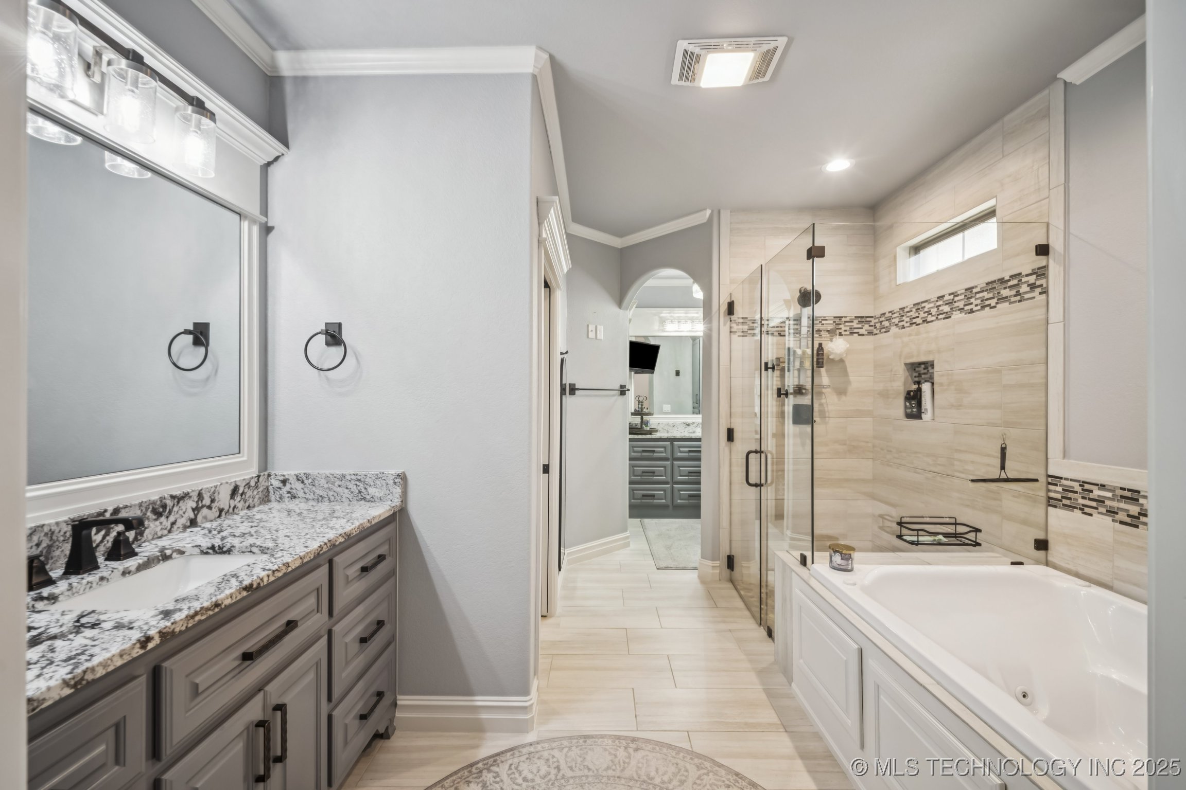 3818 W Phoenix Place Property Photo 19