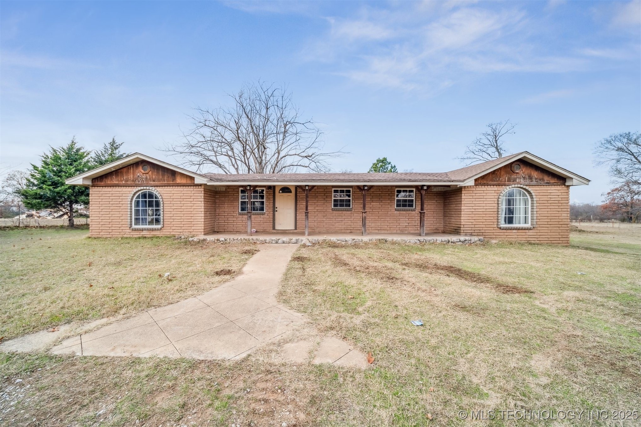 12852 S 4240 Road Property Photo 1