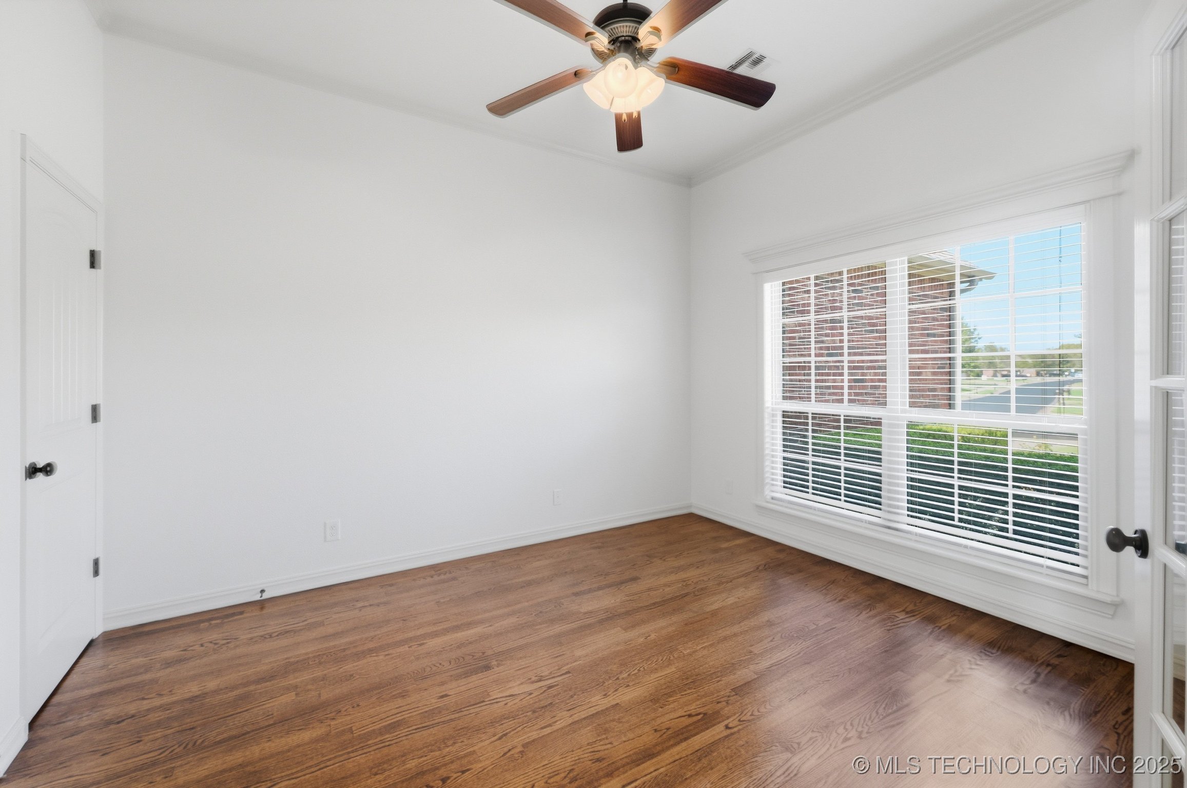 9200 E 92nd Place North Property Photo 6