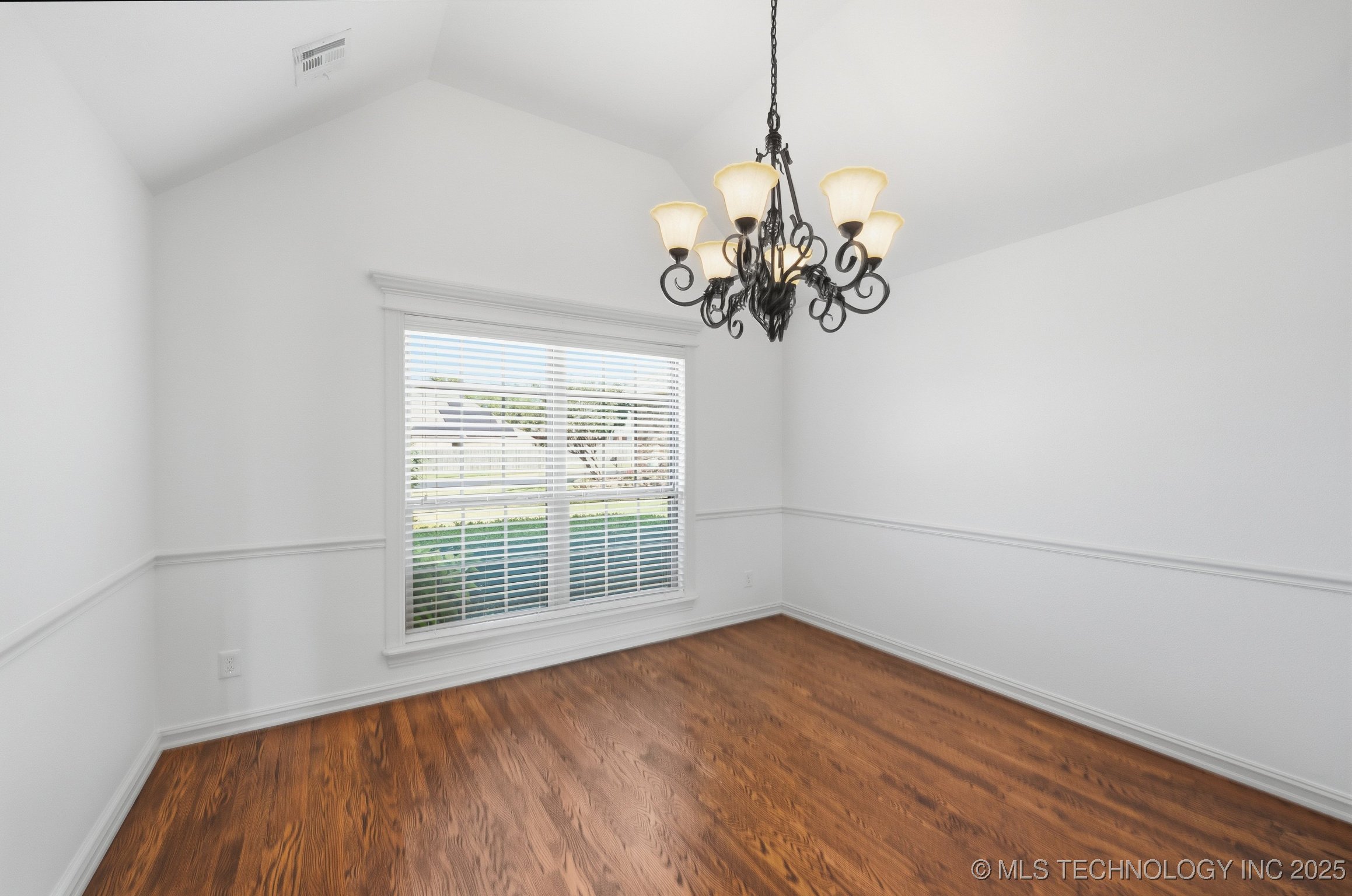 9200 E 92nd Place North Property Photo 8