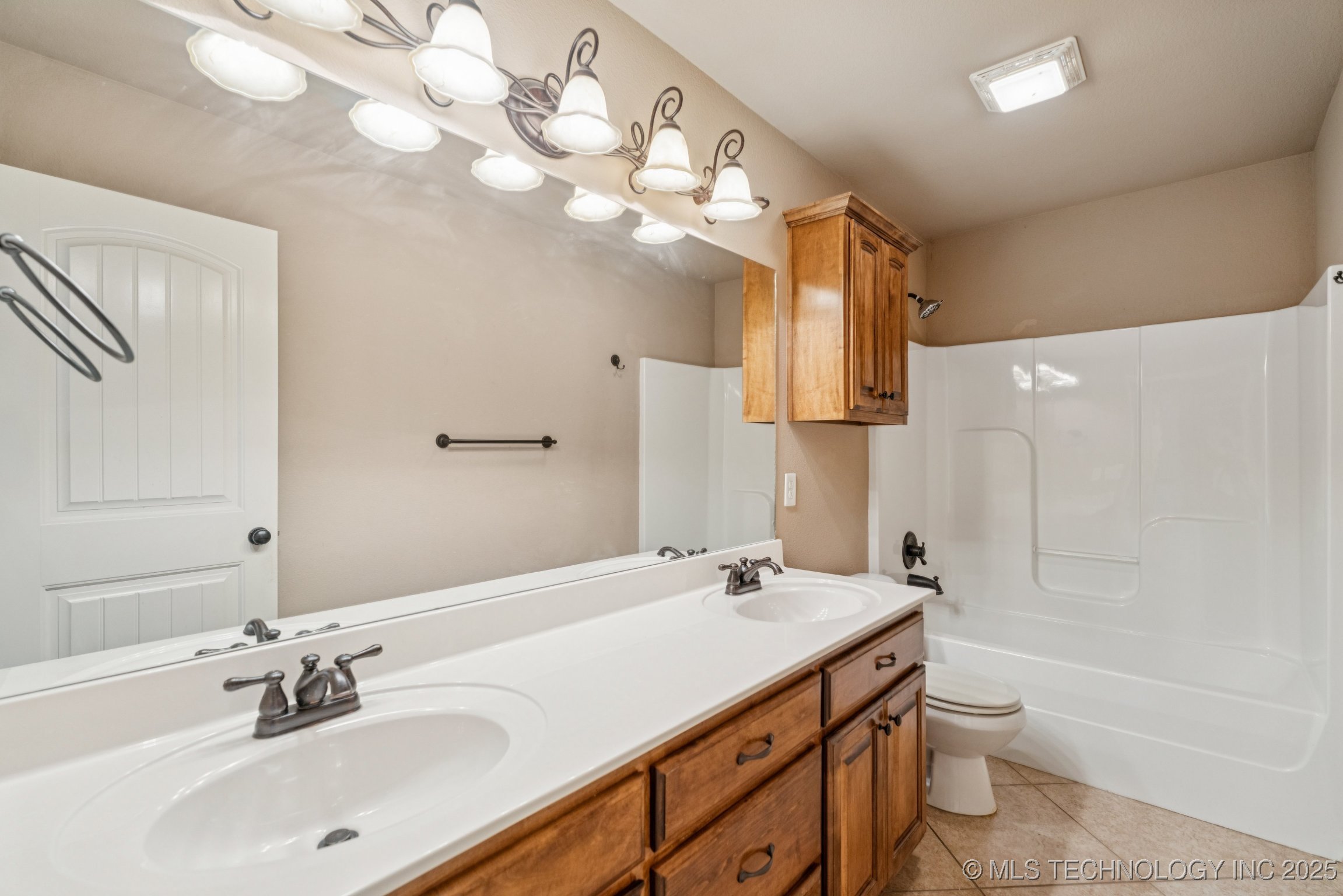 9200 E 92nd Place North Property Photo 28