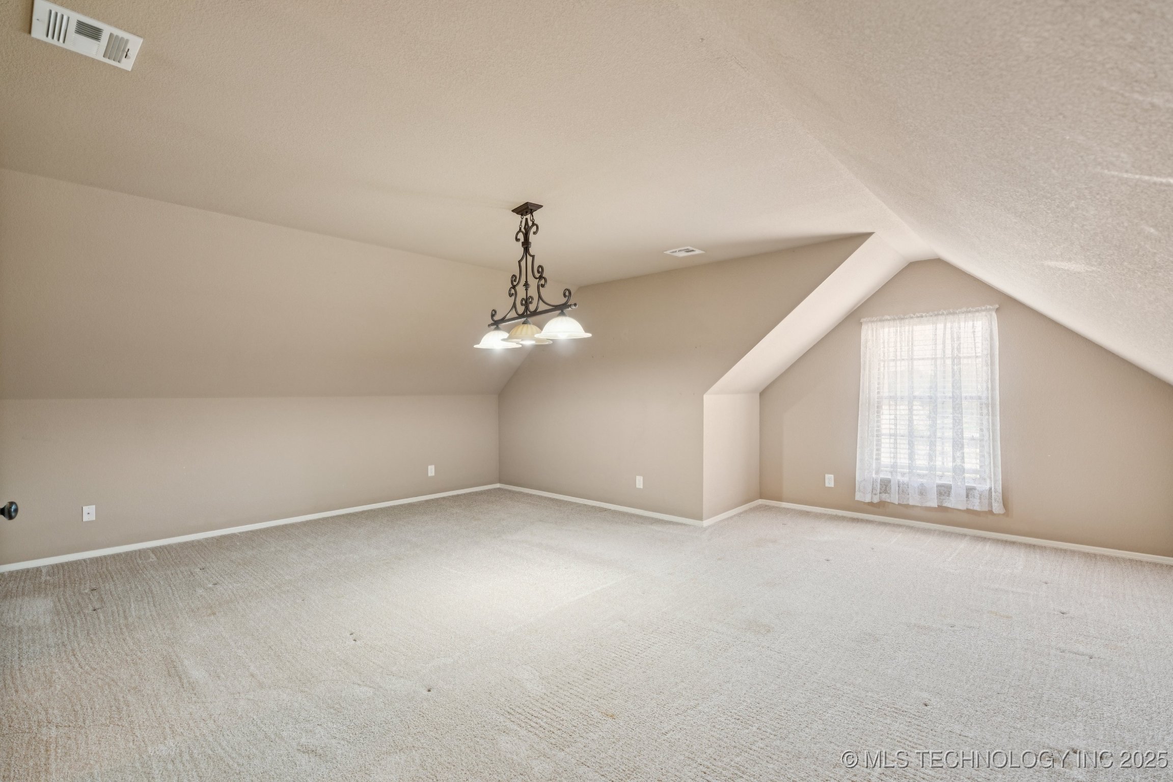 9200 E 92nd Place North Property Photo 33