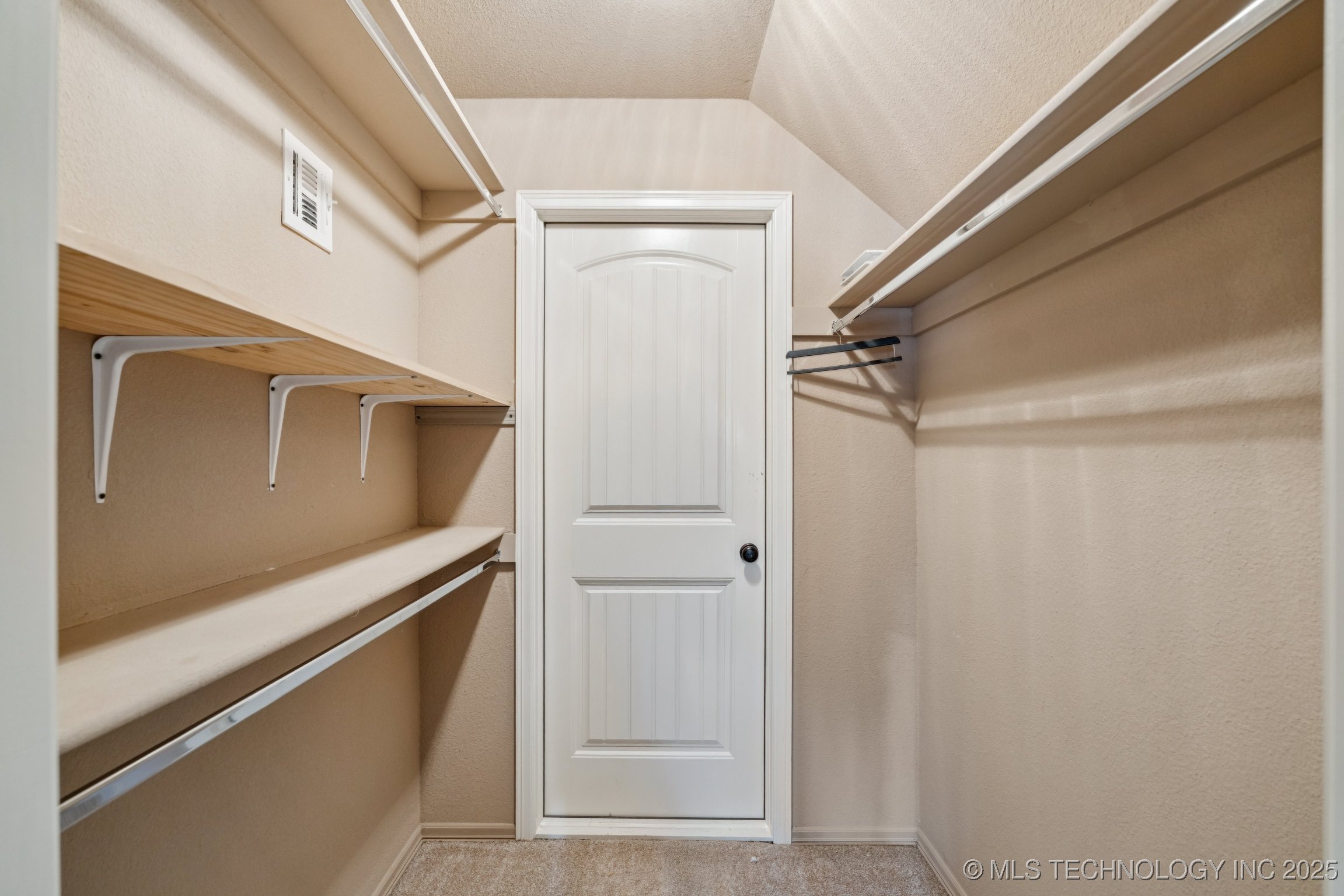 9200 E 92nd Place North Property Photo 34