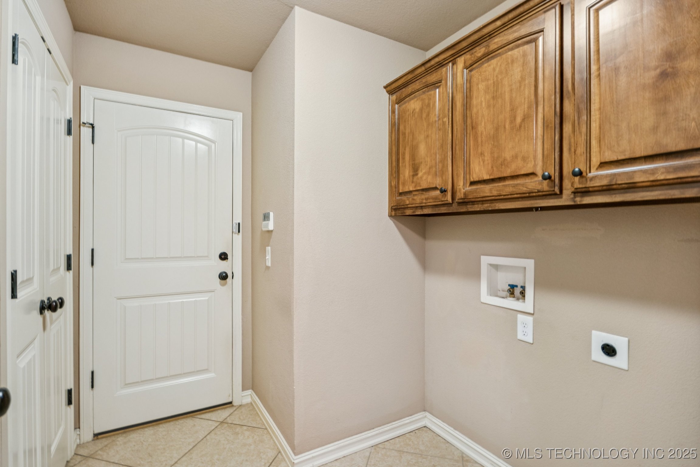 9200 E 92nd Place North Property Photo 35