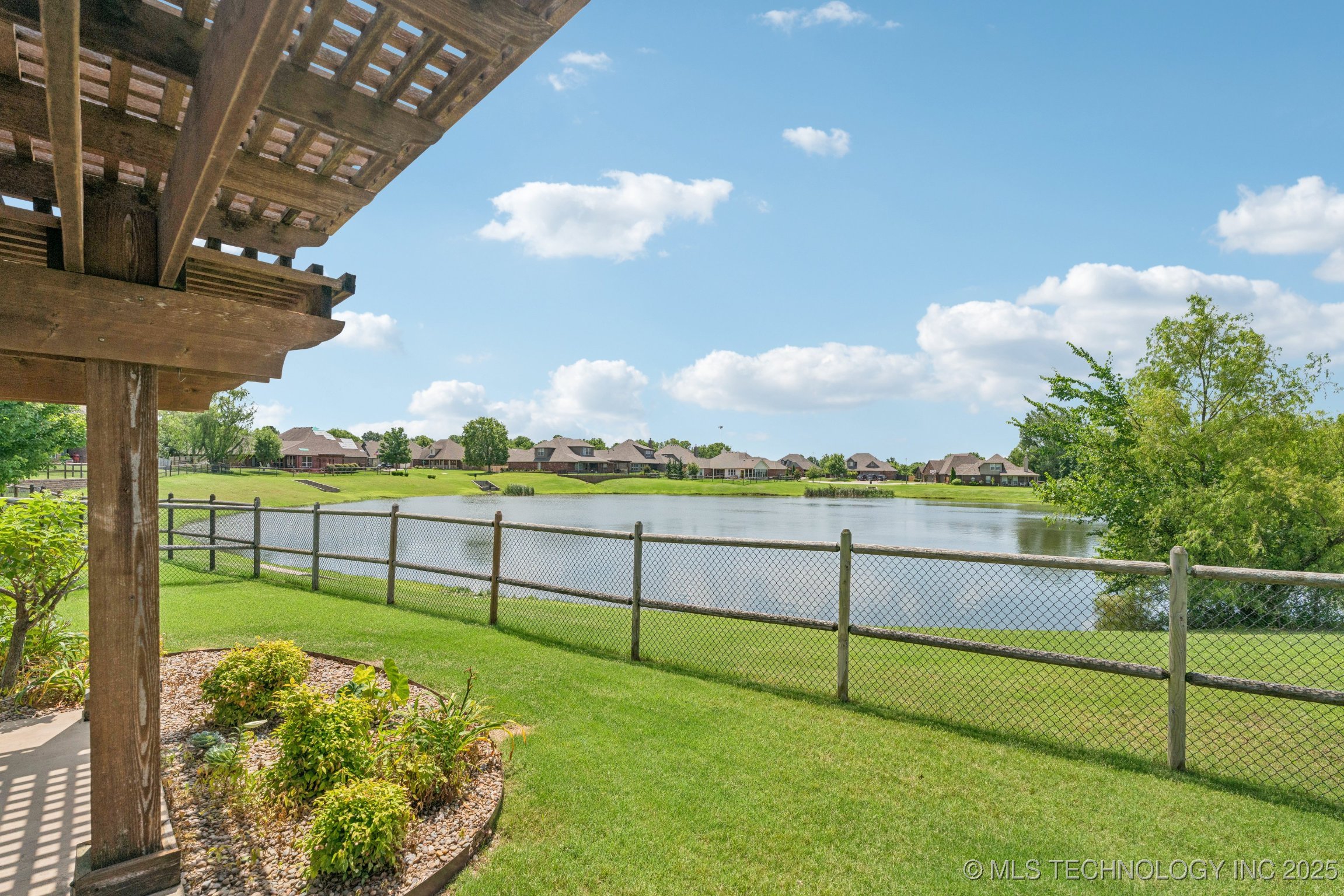 9200 E 92nd Place North Property Photo 37