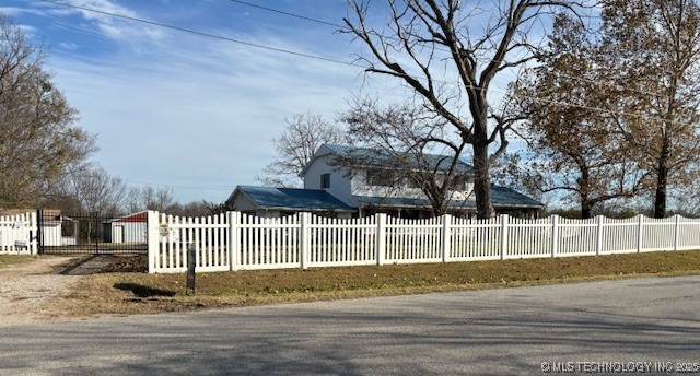 260 N 260 Road Property Photo